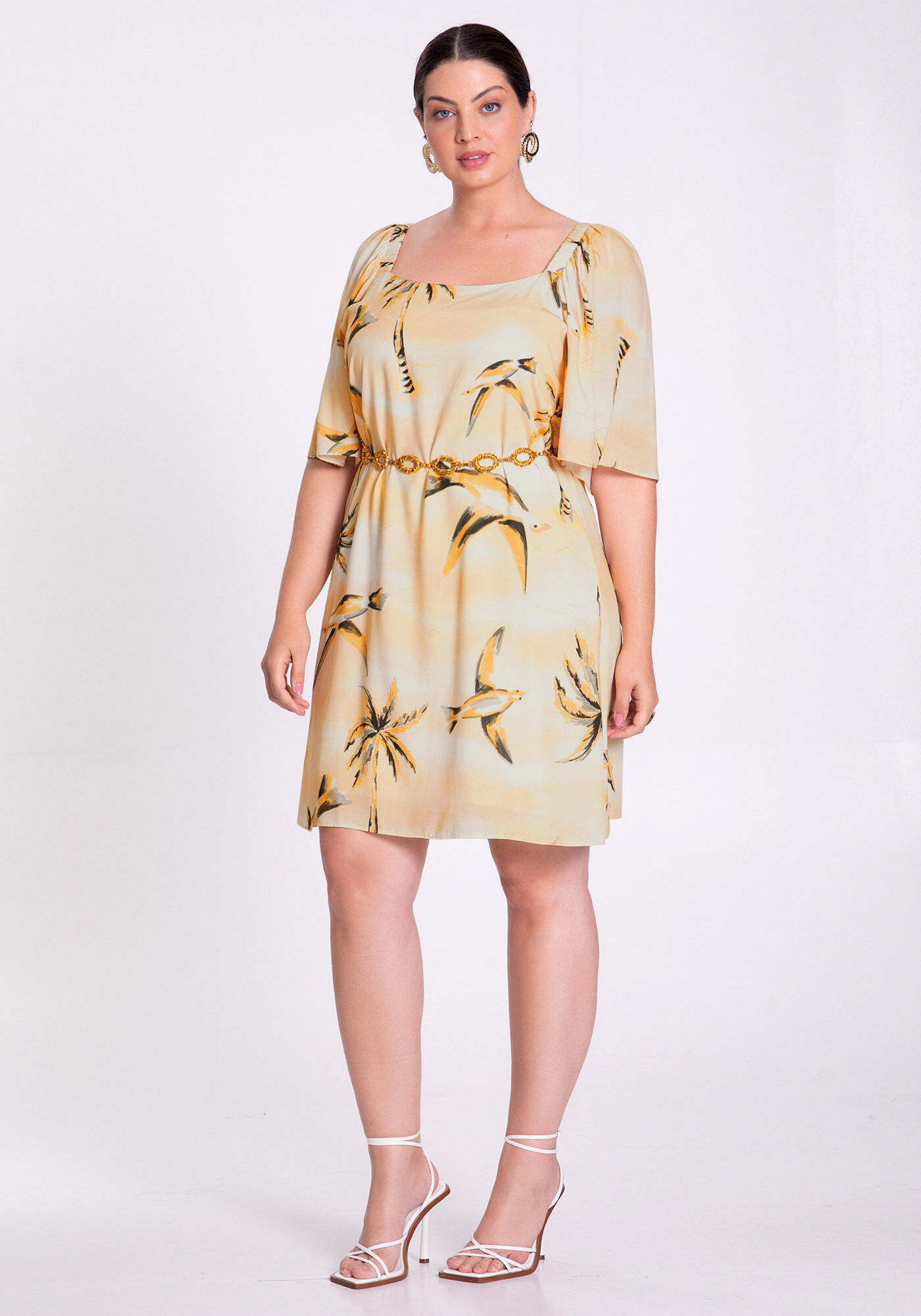 Vestido Curto Plus Size em Viscose Estampado Lunender