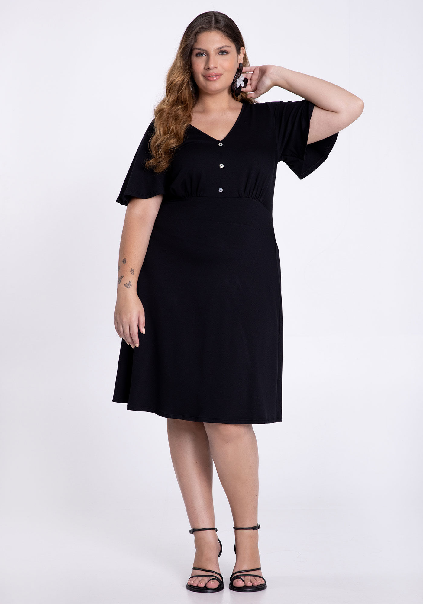 Vestido Curto Plus Size em Malha com Bot&otilde;es, , large.