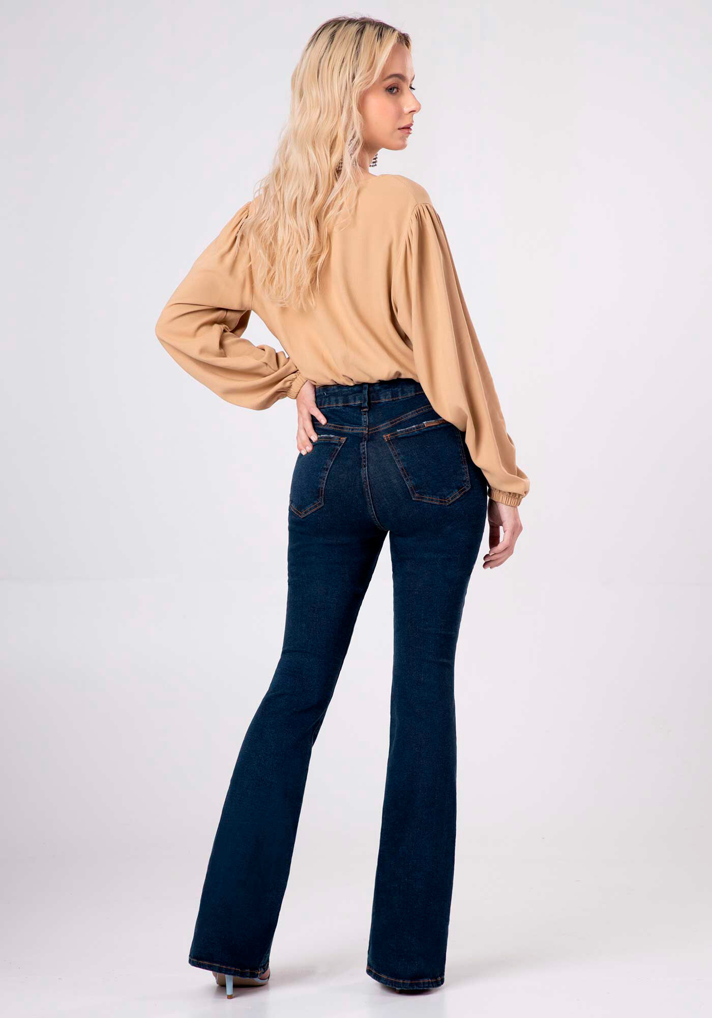 Calça flare denim online