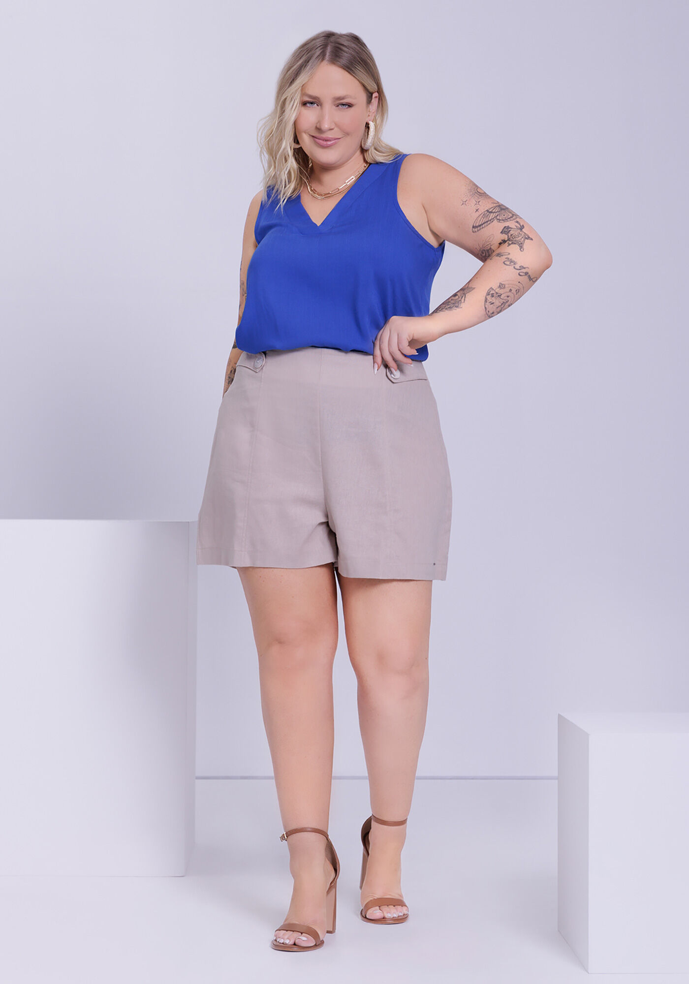 Regata Plus Size em Viscose com Decote V, AZUL OPEN SEA, large.