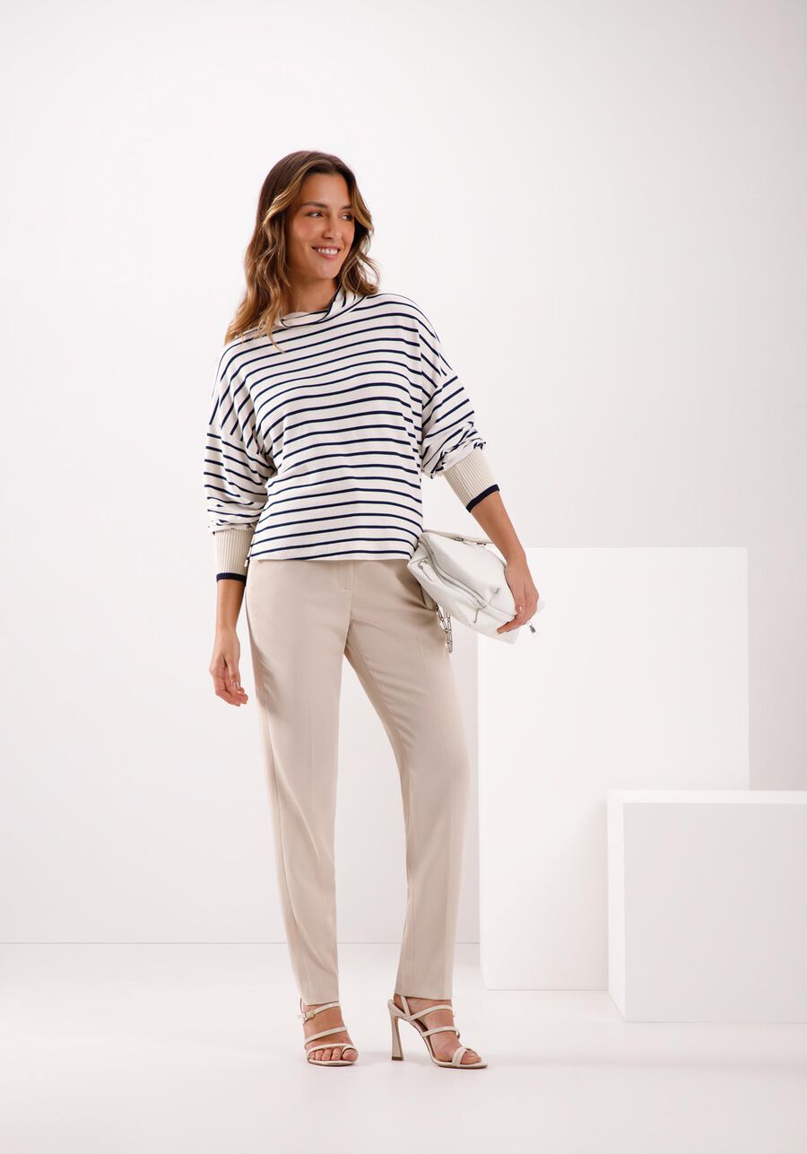 Blusão Listrado Com Gola Alta E Punhos Em Retilínea, MARINHO ACTION. Blusão Listrado Com Gola Alta E Punhos Em Retilínea, MARINHO ACTION, large.