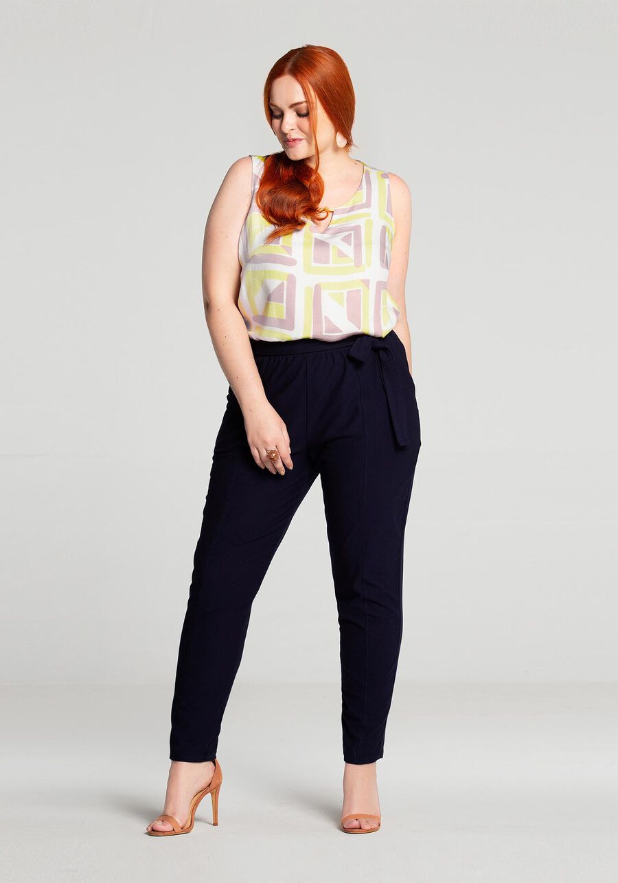 Regata Plus Size Decote V Tecido Rayon, AMARELO LIGHTNESS. Regata Plus Size Decote V Tecido Rayon, AMARELO LIGHTNESS, large.