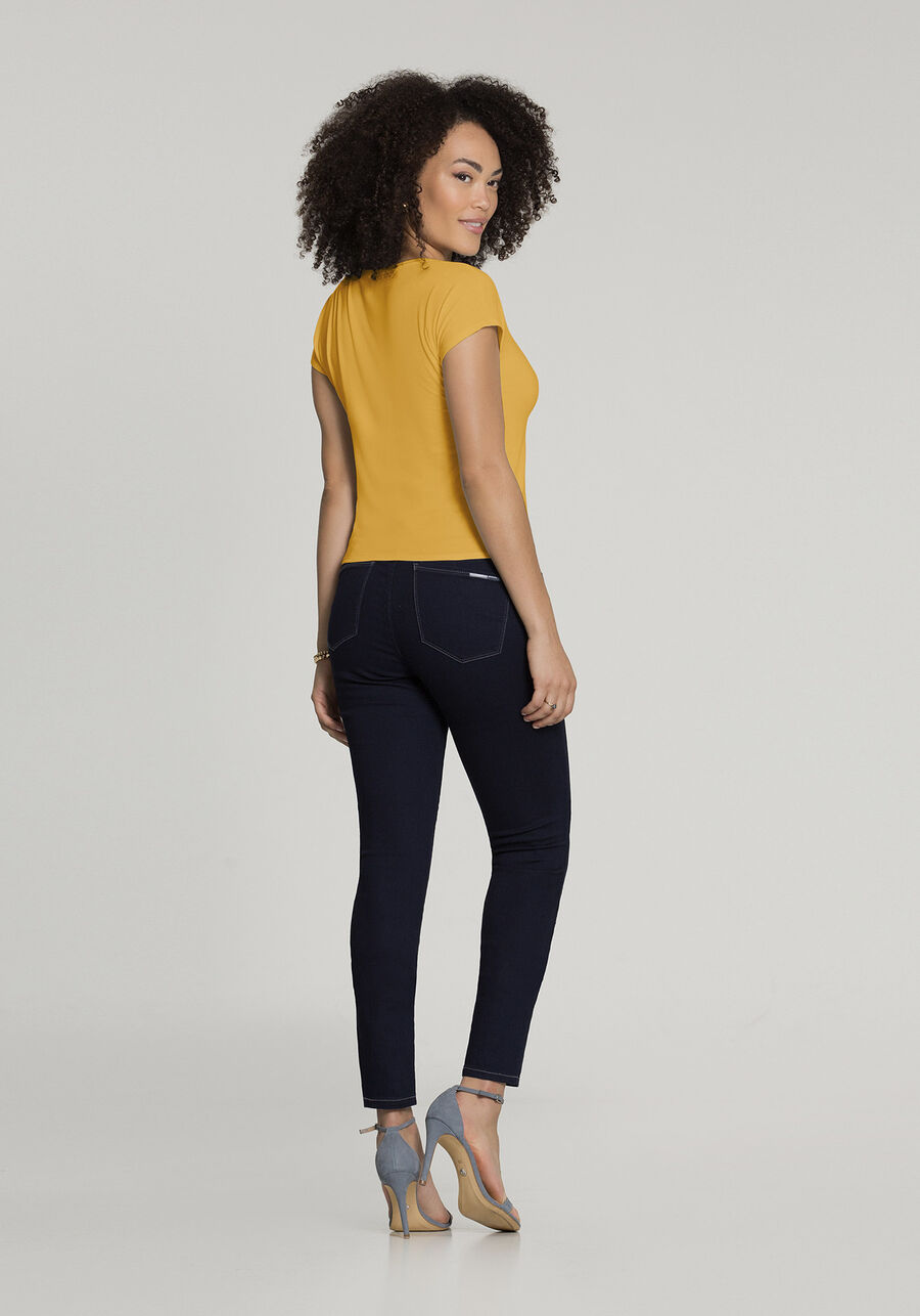 Blusa Lisa Básica Em Malha De Viscose Com Elastano, . Blusa Lisa Básica Em Malha De Viscose Com Elastano, , large.