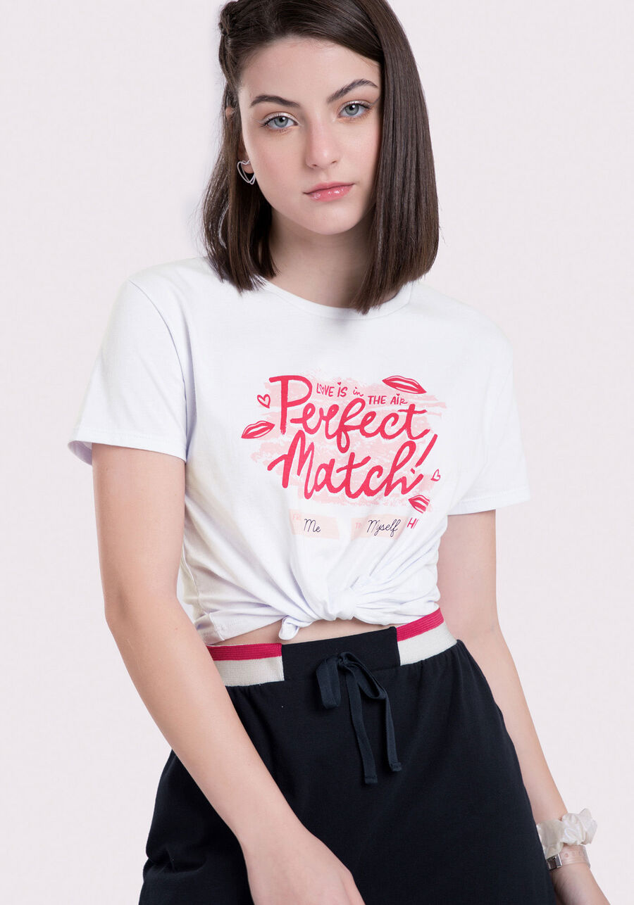 T-shirt Juvenil Cropped em Malha Estampada, BRANCO. T-shirt Juvenil Cropped em Malha Estampada, BRANCO, large.