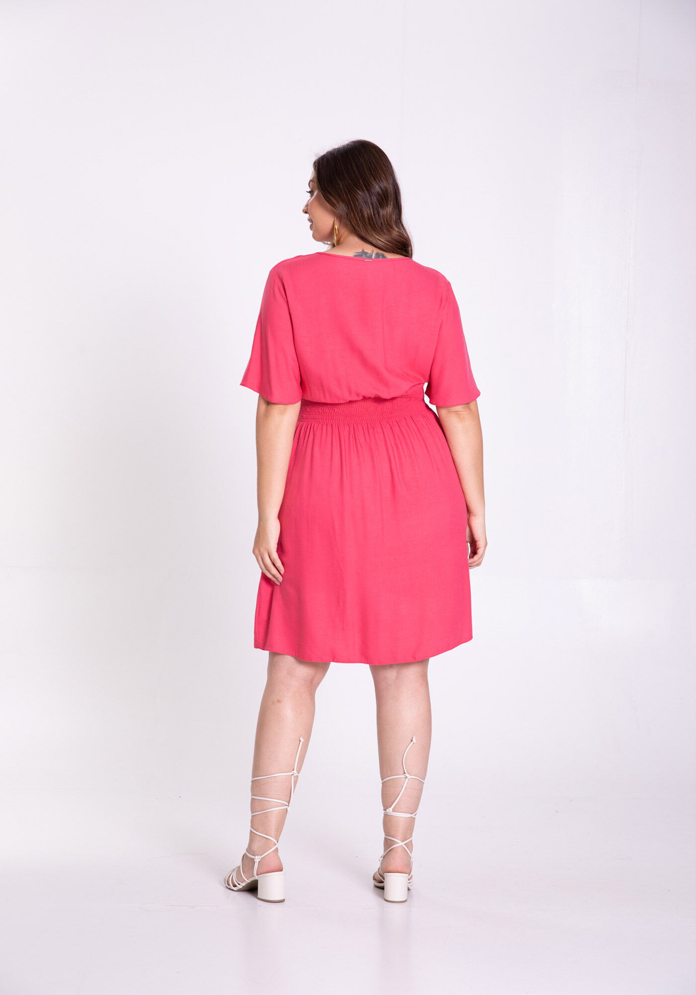 Vestido Curto Plus Size em Viscose Evas&ecirc;, ROSA MORENA, large.