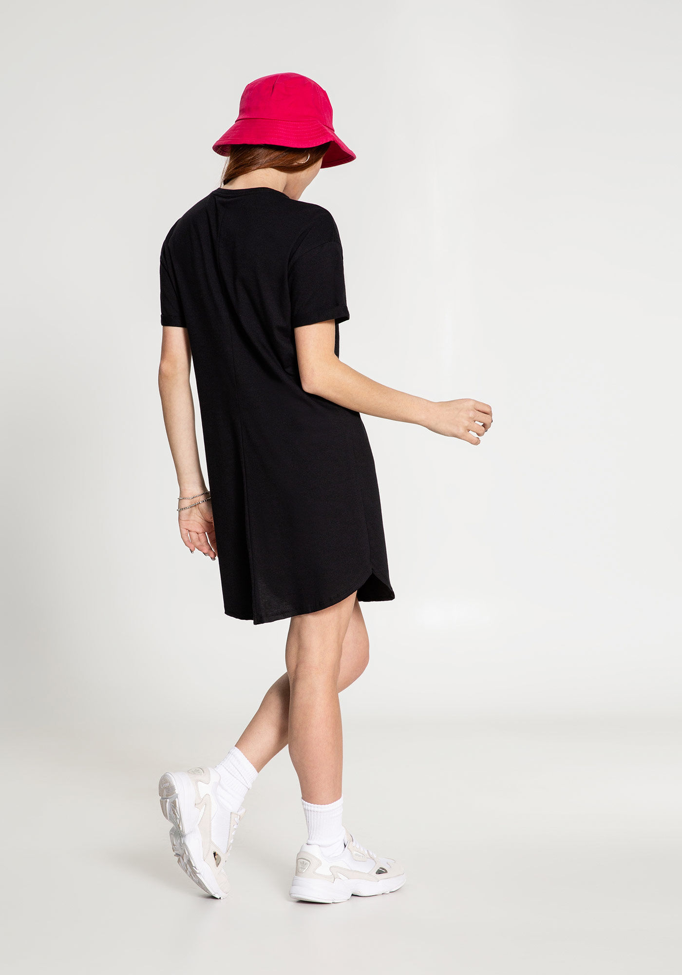 Vestido t shirt new arrivals preto