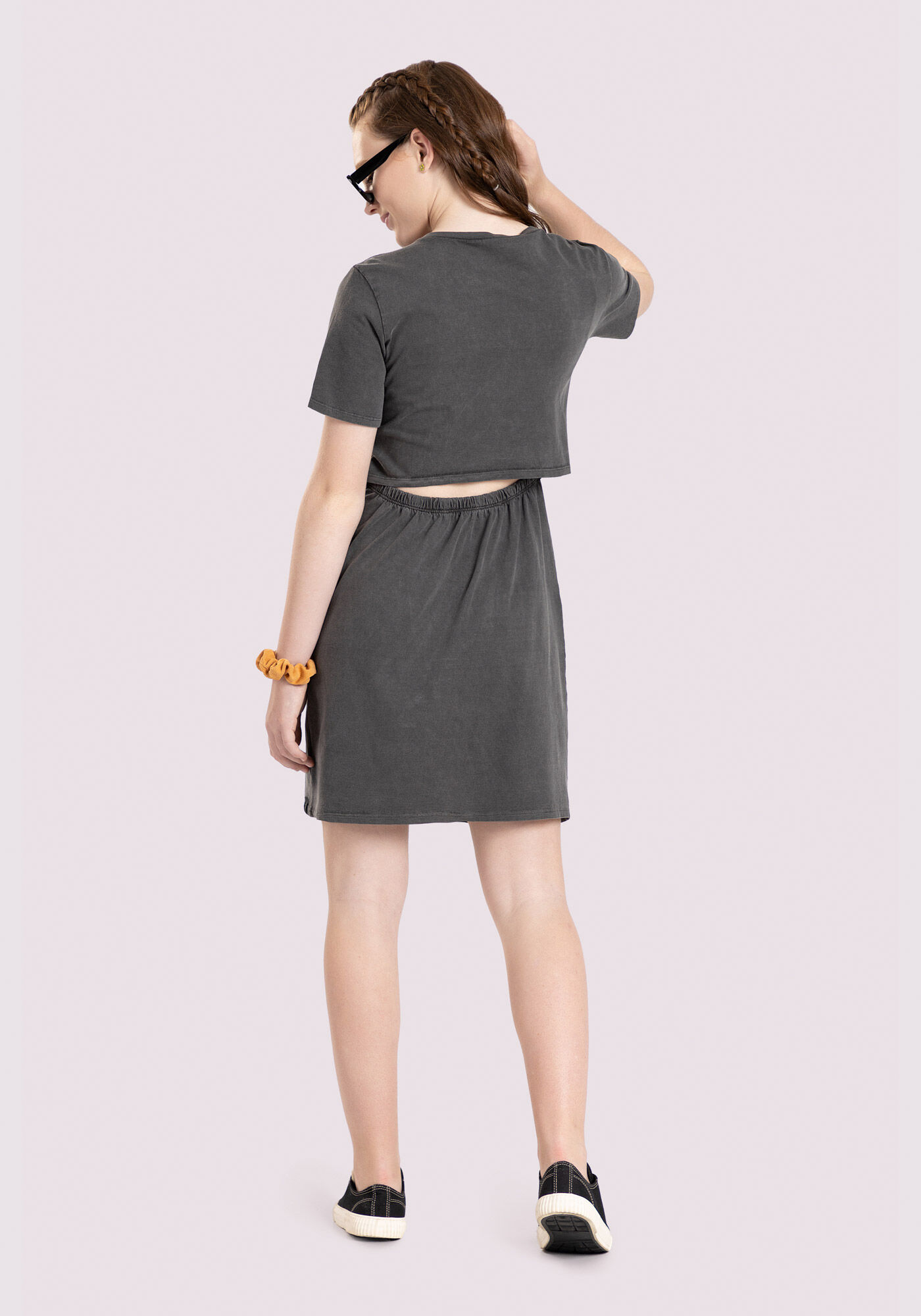 Vestido Curto Juvenil Estonado com Recorte Costas Lunender