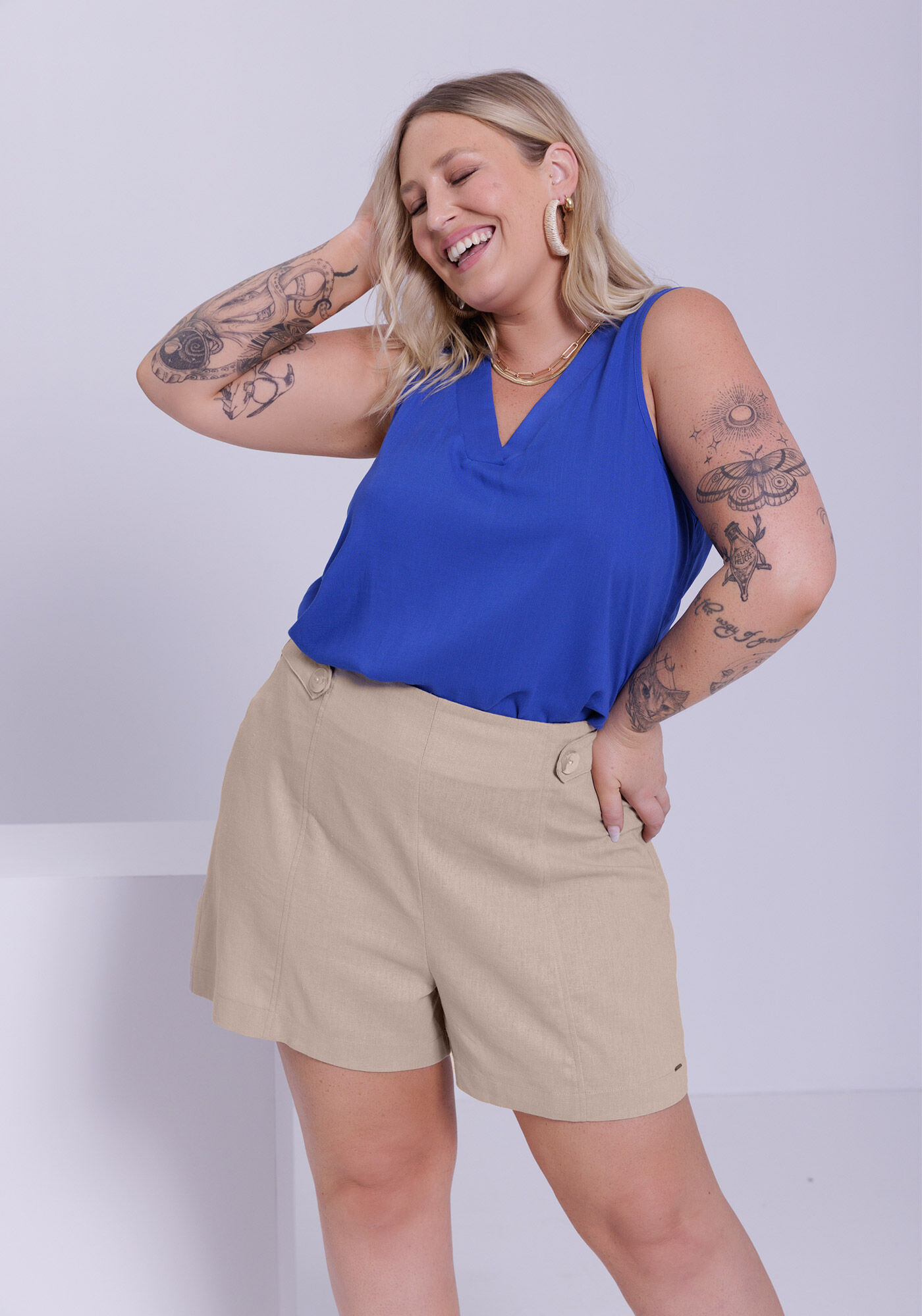 Regata Plus Size em Viscose com Decote V, AZUL OPEN SEA, large.