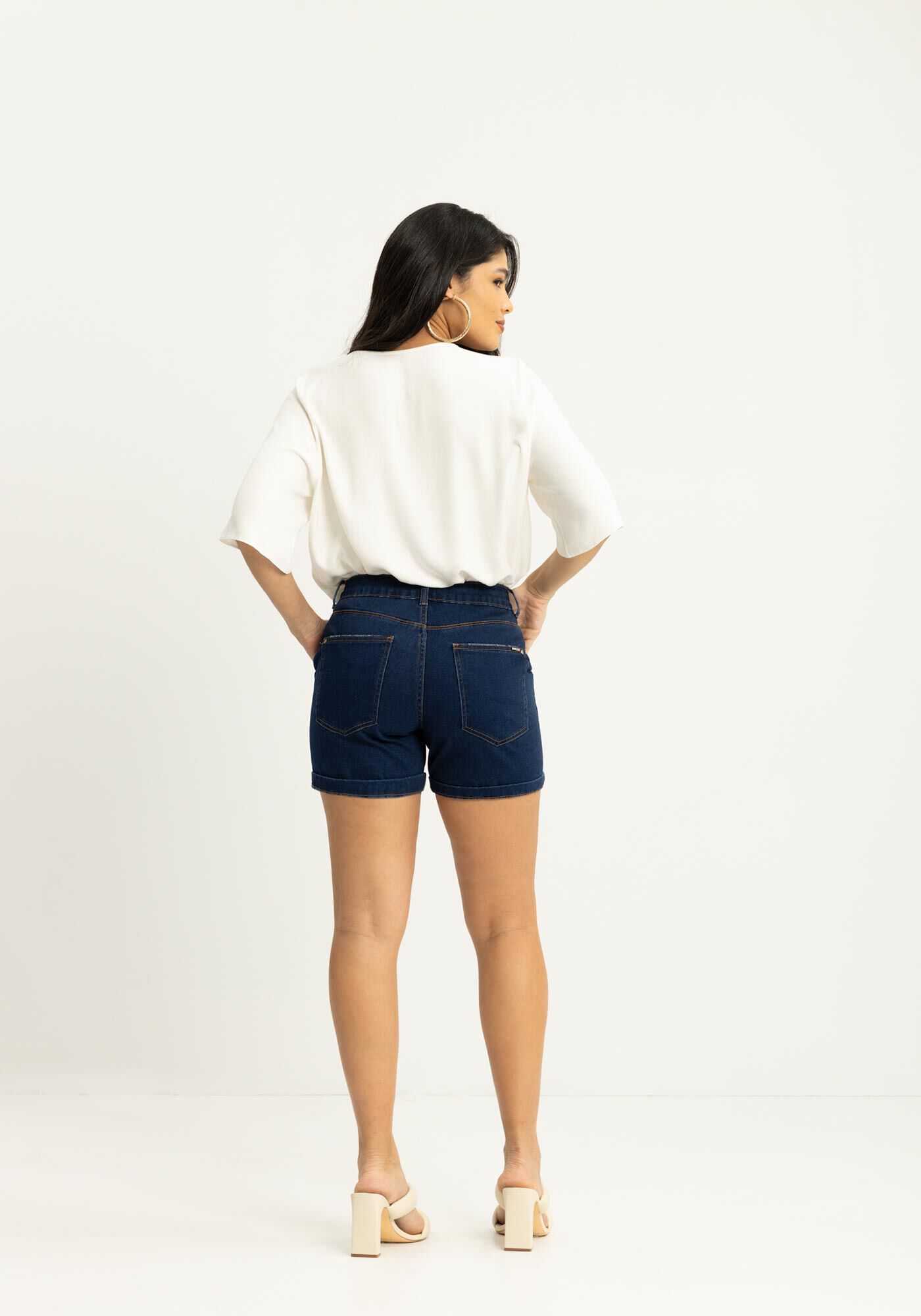 Shorts Boyfriend Jeans Com Elastano E Cintura Media Lunender