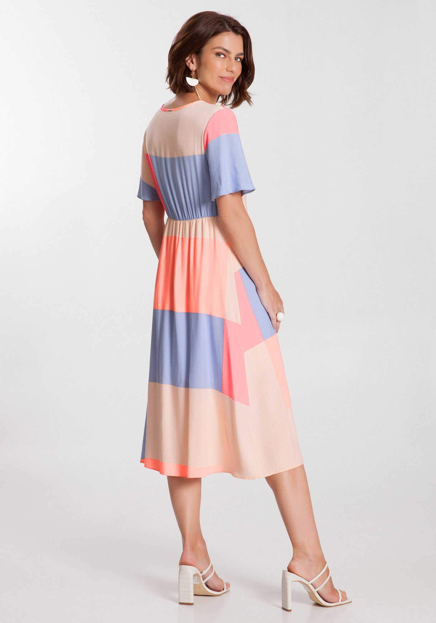 Vestido manga top curta flare