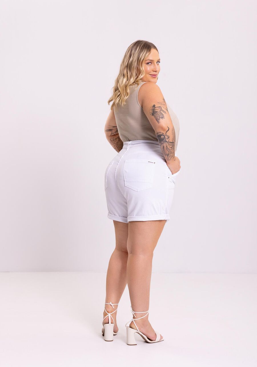 Shorts Boyfriend Plus Size Com Bolsos Em Sarja Com Elastano, . Shorts Boyfriend Plus Size Com Bolsos Em Sarja Com Elastano, , large.