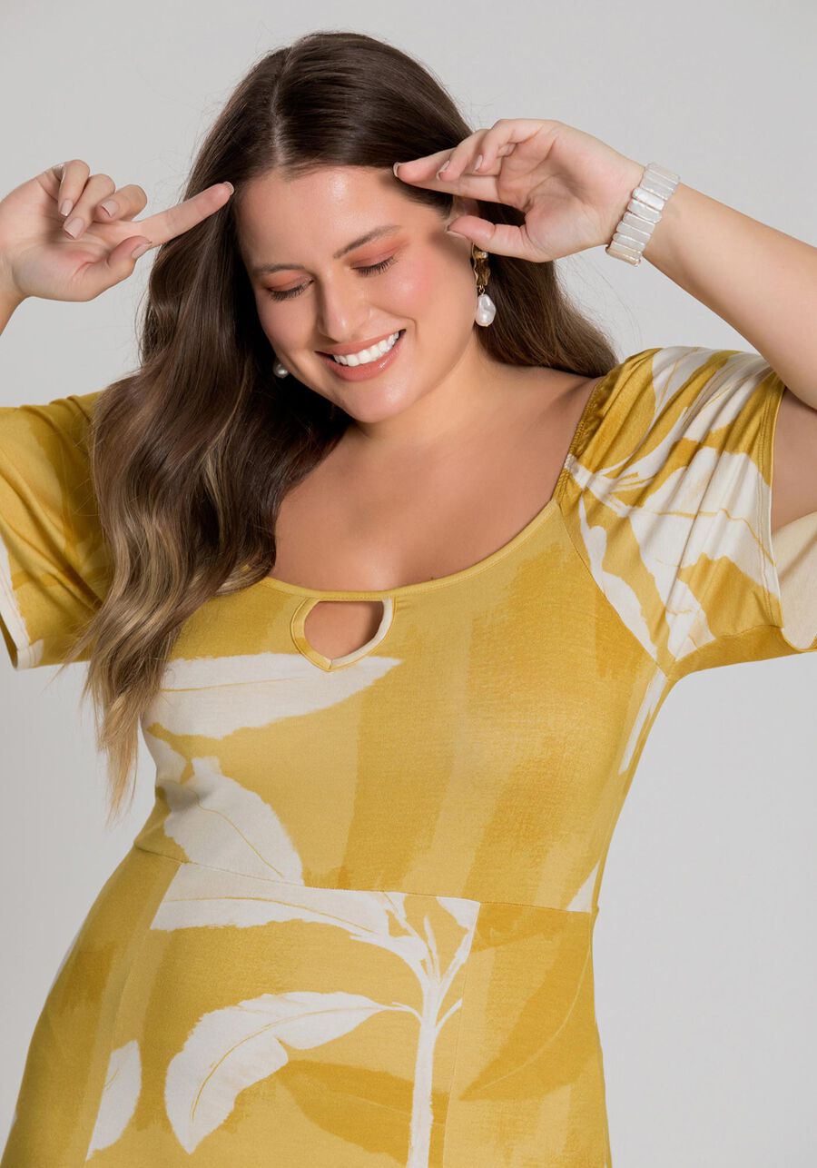 Vestido Midi Estampado Plus Size, AMARELO SOLE. Vestido Midi Estampado Plus Size, AMARELO SOLE, large.