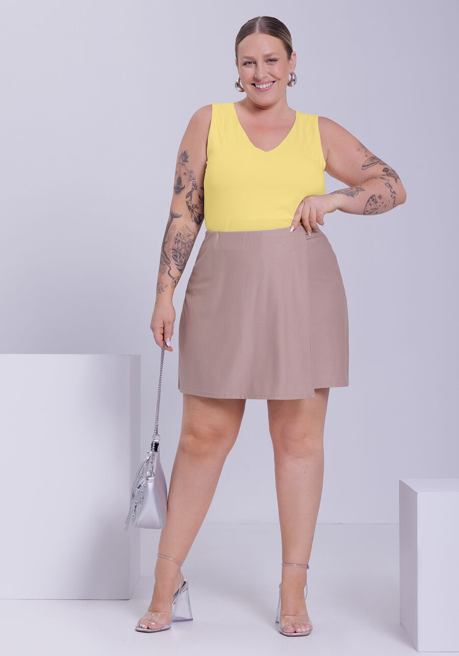 Regata Plus Size em Malha Viscose com Franzido Ombros, AMARELO SERENO. Regata Plus Size em Malha Viscose com Franzido Ombros, AMARELO SERENO, large.