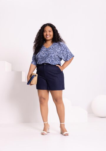 Camisa Estampada De Mangas Curtas Com Decote V Em Viscose, ROMANCE AZUL. Camisa Estampada De Mangas Curtas Com Decote V Em Viscose, ROMANCE AZUL, large.