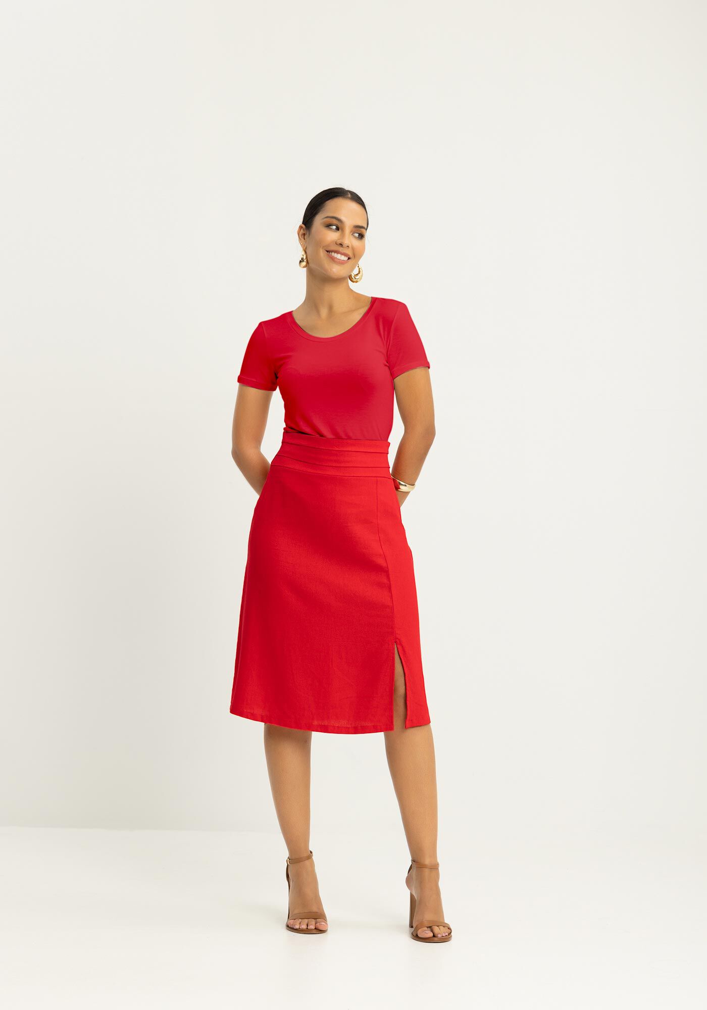 Blusa B&aacute;sica Lisa De Mangas Curtas Em Malha De Viscose, , large.