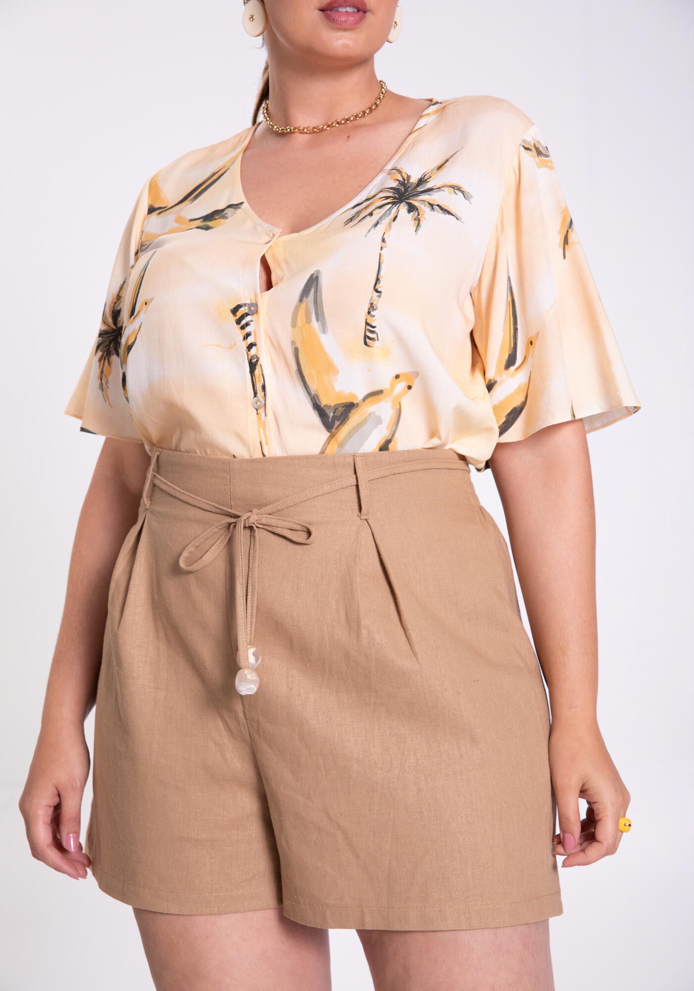 Short alfaiataria cintura alta shop plus size