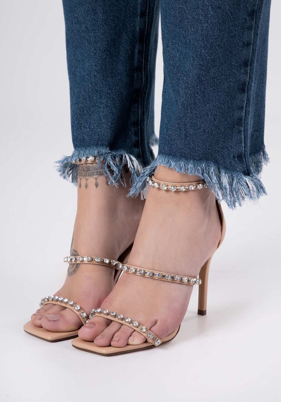 Calça Jeans Mommy com Lenço Decorativo, . Calça Jeans Mommy com Lenço Decorativo, , large.