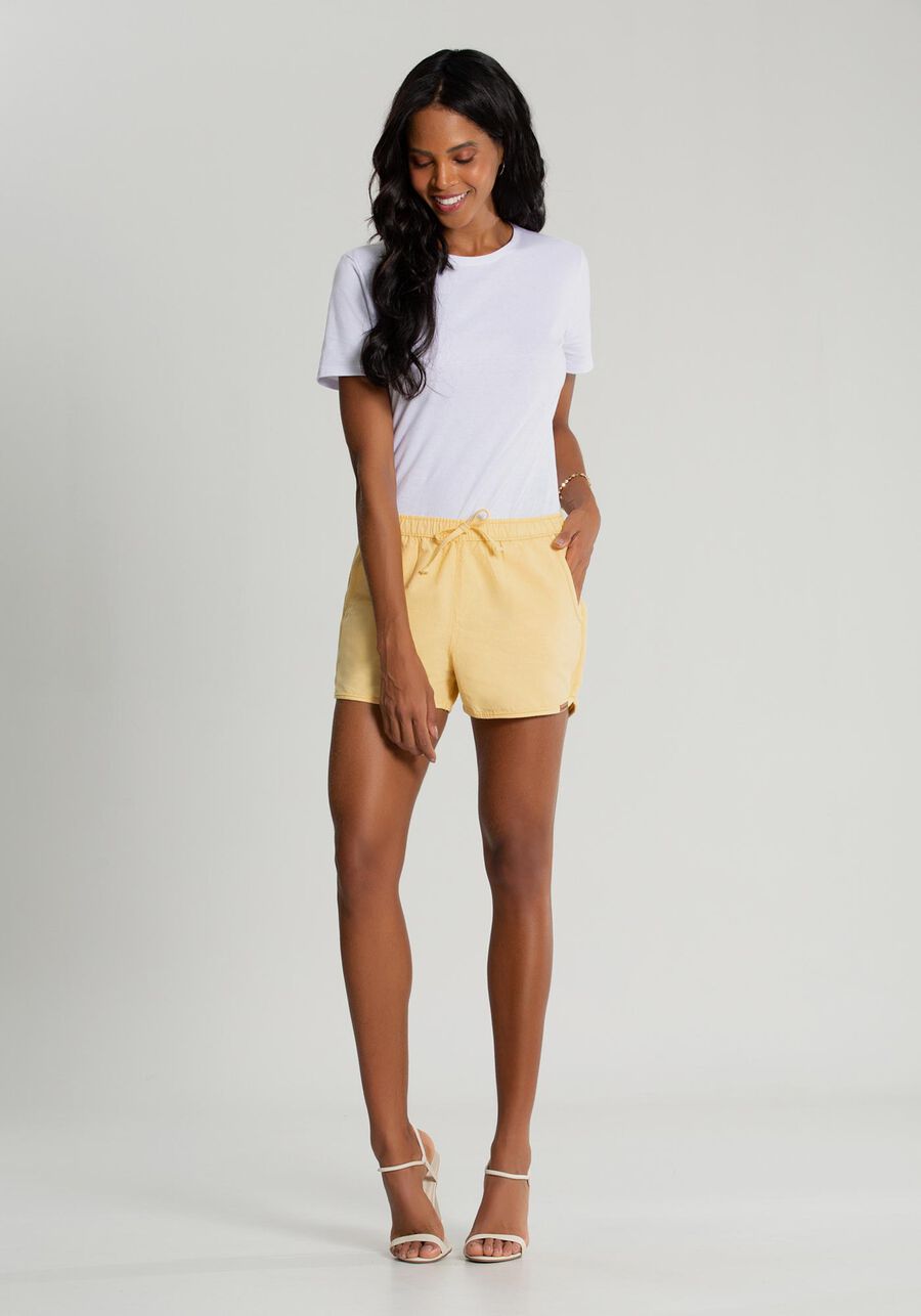 Shorts Bomber Com Cintura Média E Cadarço Frontal Em Sarja, AMARELO BRILHO. Shorts Bomber Com Cintura Média E Cadarço Frontal Em Sarja, AMARELO BRILHO, large.