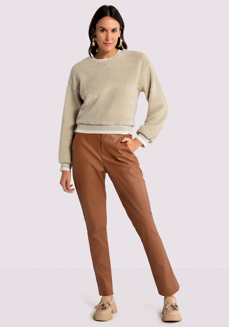 Blusão em Pelo Carneirinho com Retilínea, . Blusão em Pelo Carneirinho com Retilínea, , large.