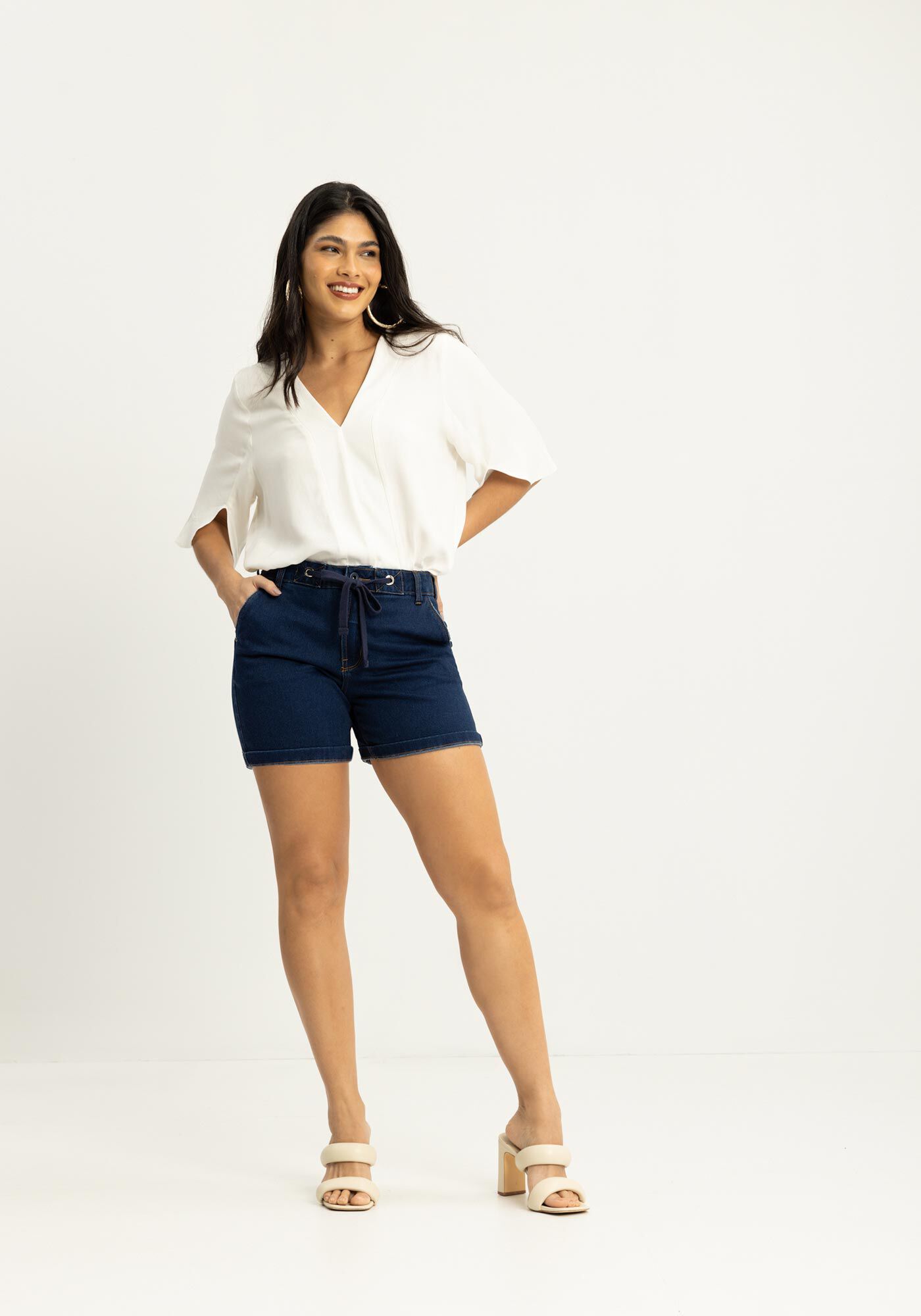 Shorts Boyfriend Jeans Com Elastano E Cintura M&eacute;dia, , large.