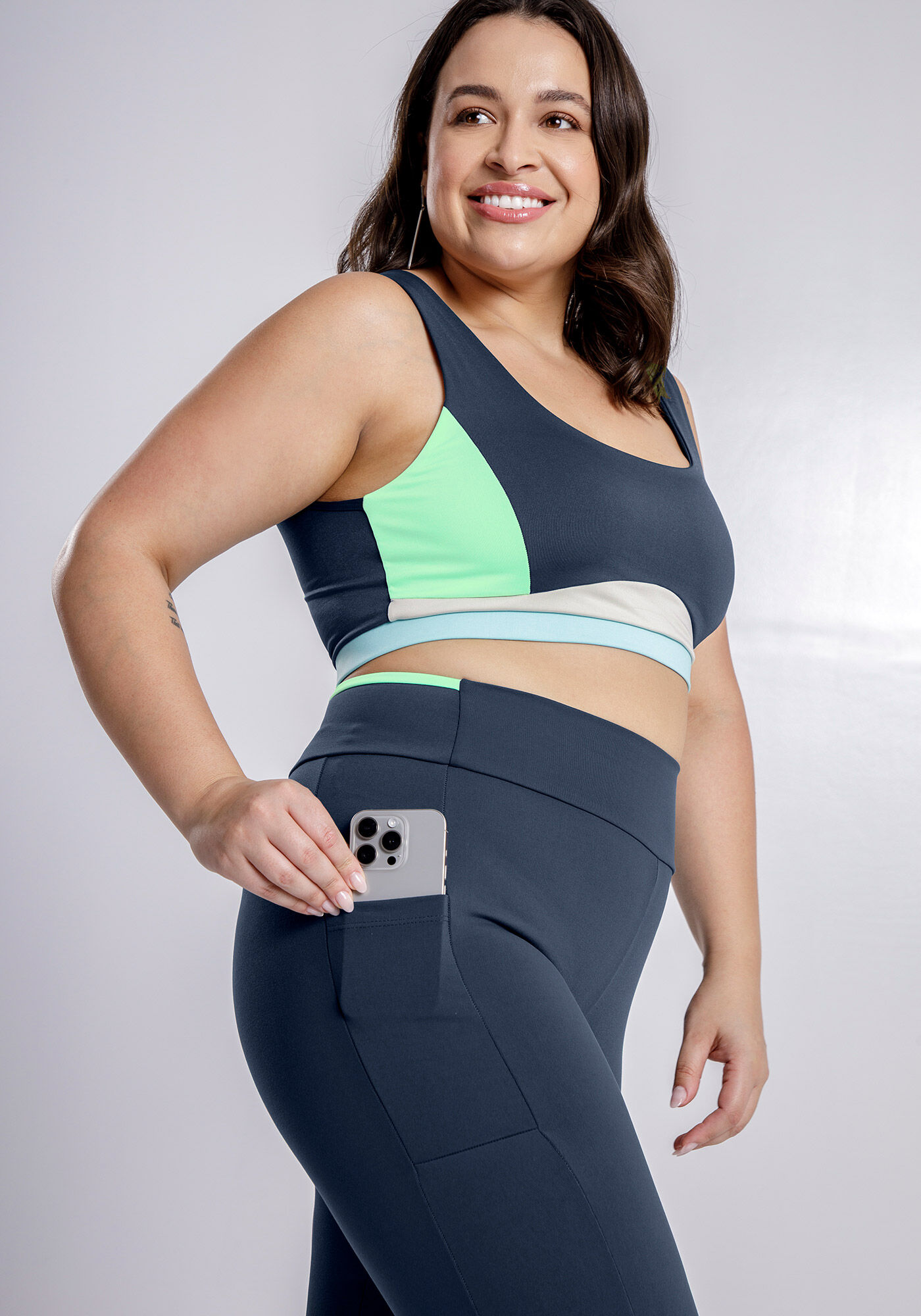 Cal&ccedil;a Legging Recortes com Bolso Lateral, , large.