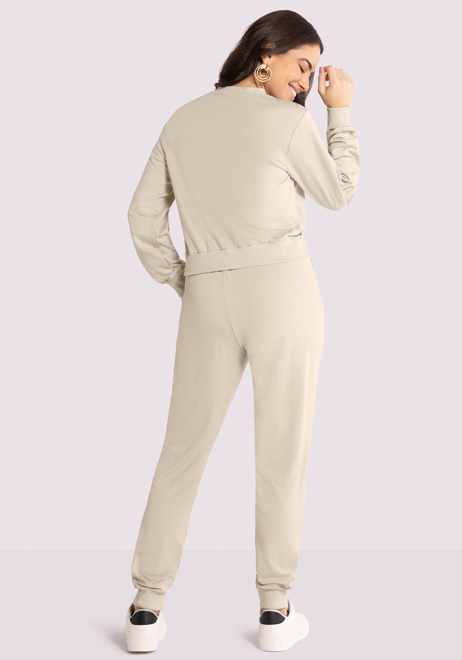 Conjunto em Moletom Leve com Blusão e Calça Jogger, . Conjunto em Moletom Leve com Blusão e Calça Jogger, , large.