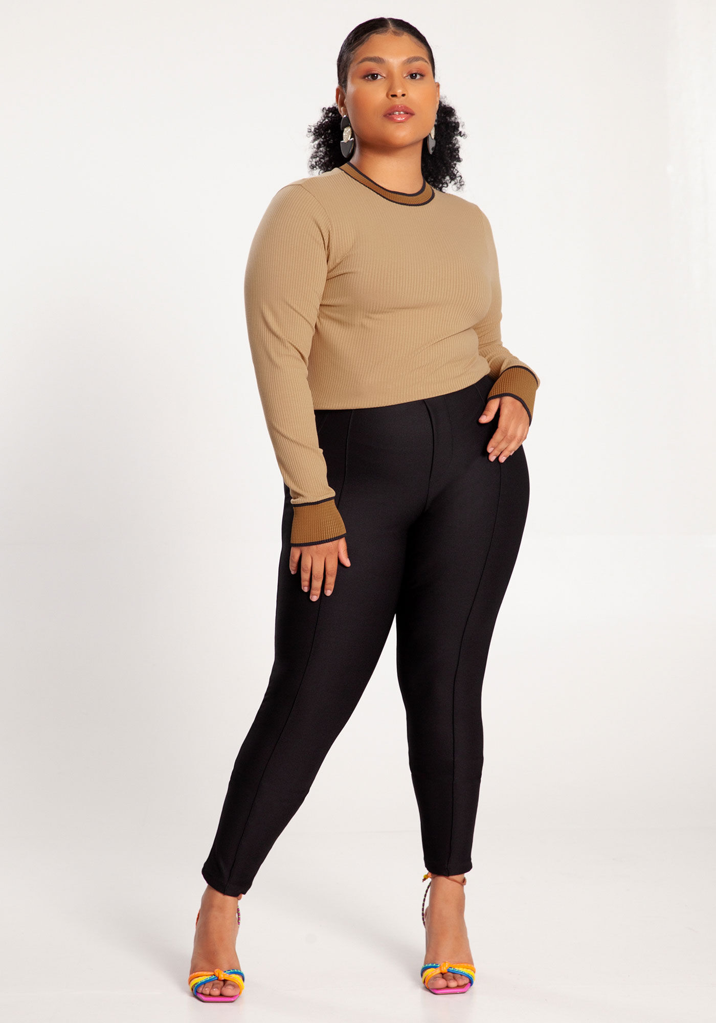 Blusa Plus Size em Malha canelada com retil&iacute;nea, , large.