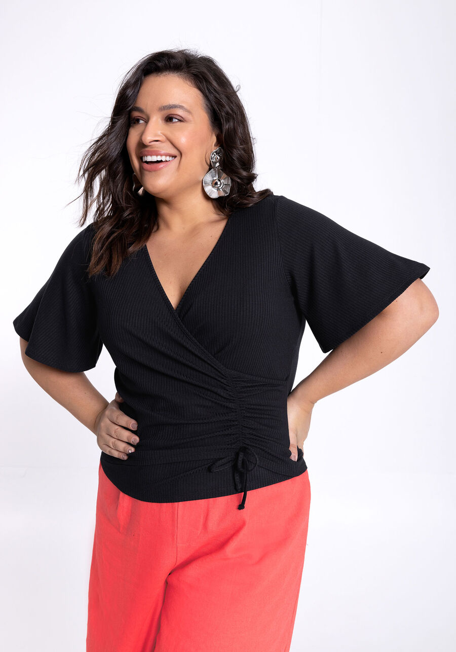 Blusa Plus Size Transpassada com Amarração, PRETO REATIVO, large.