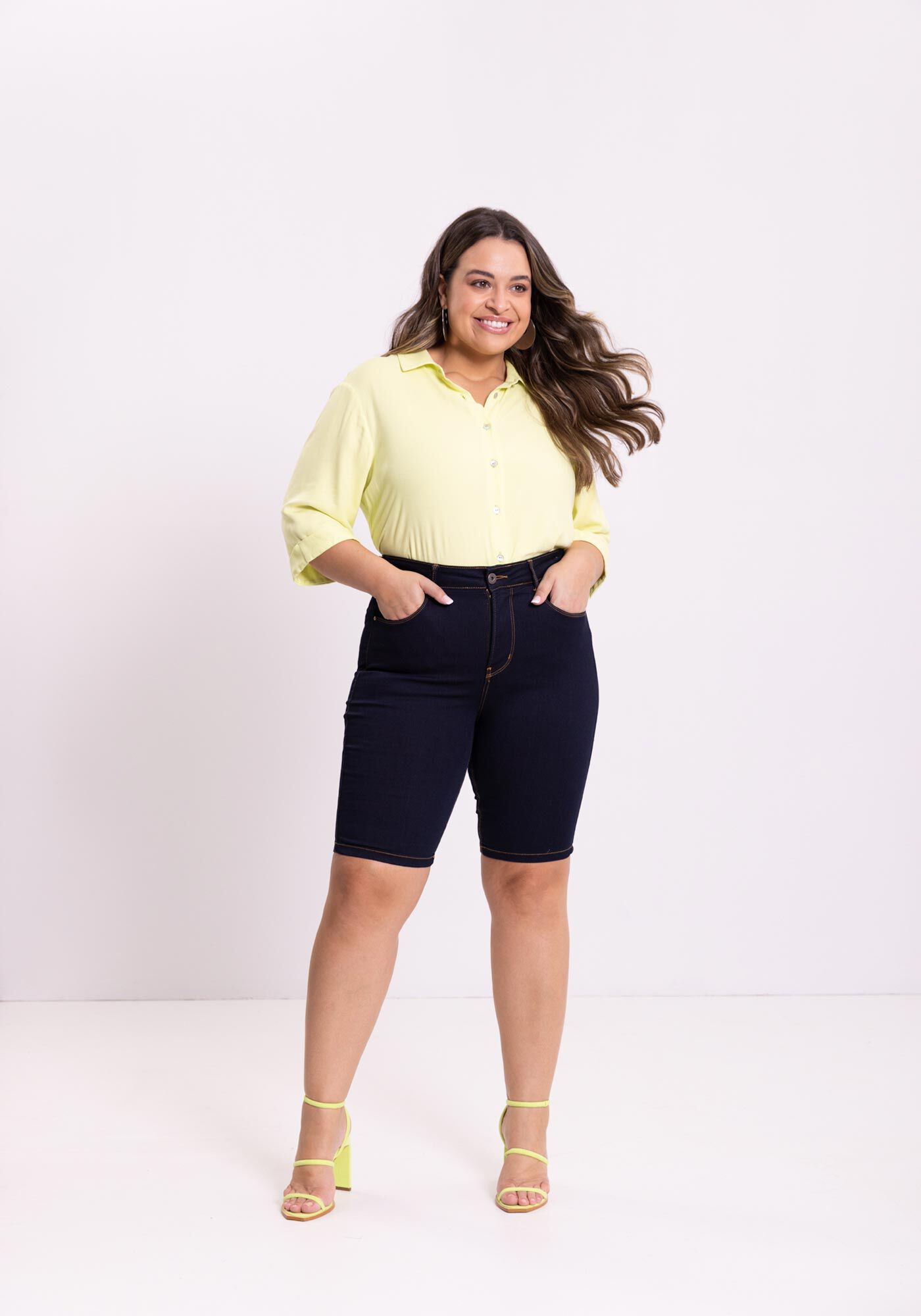 Bermuda Jeans Ciclista Chapa Barriga Com Cintura M&eacute;dia, JEANS, large.