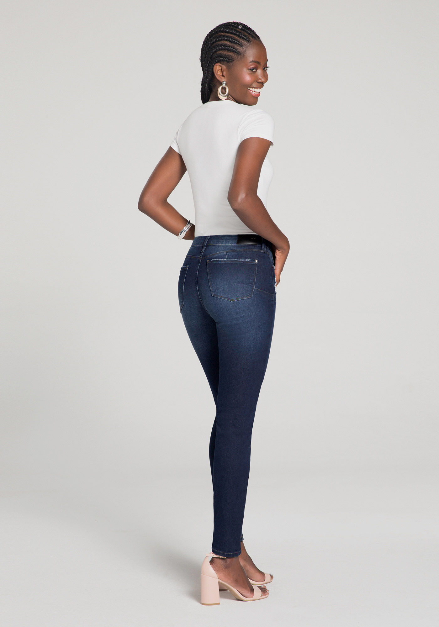 Calça com sale babado na cintura