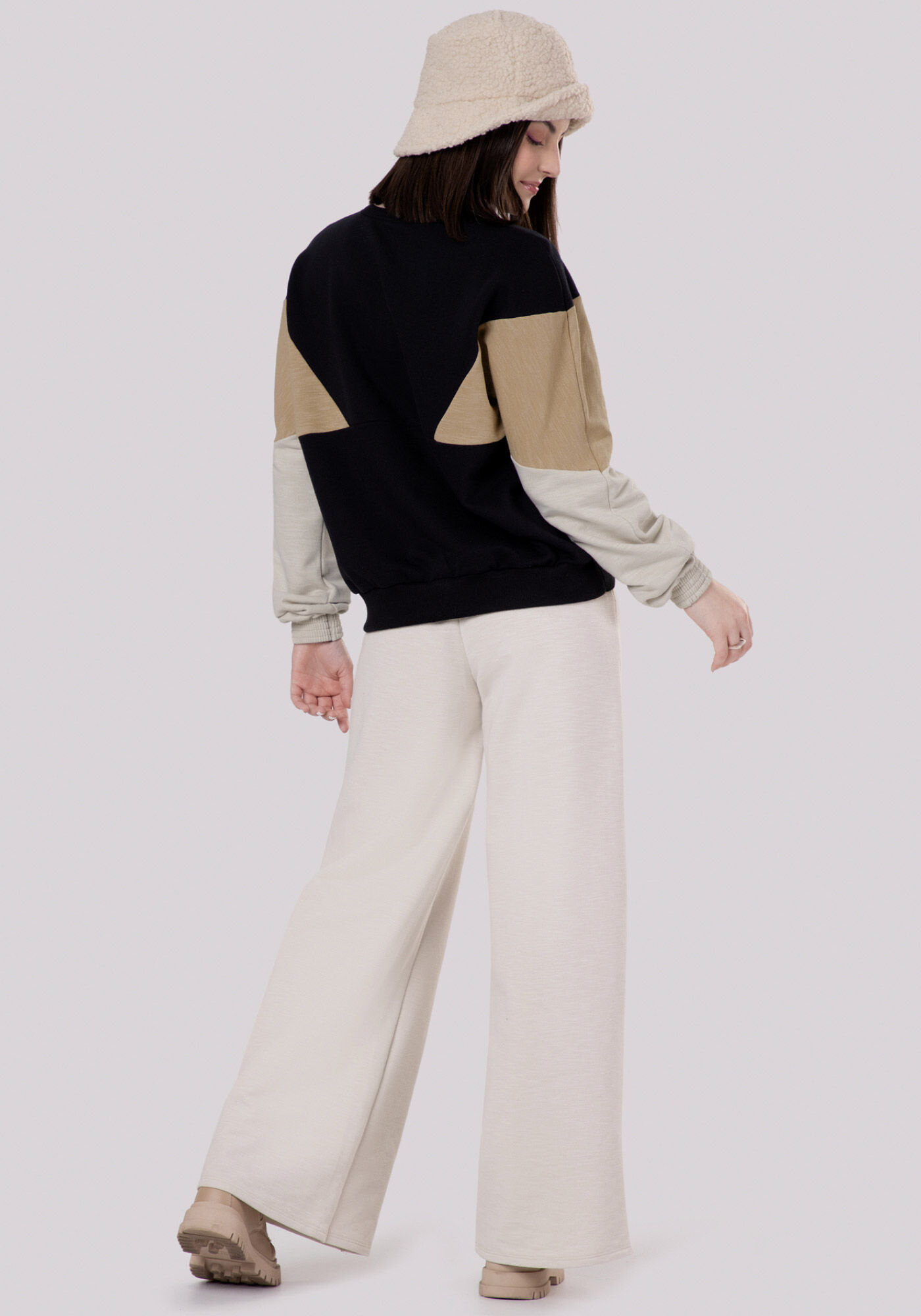 Blus&atilde;o Juvenil em Moletom com Recortes, , large.