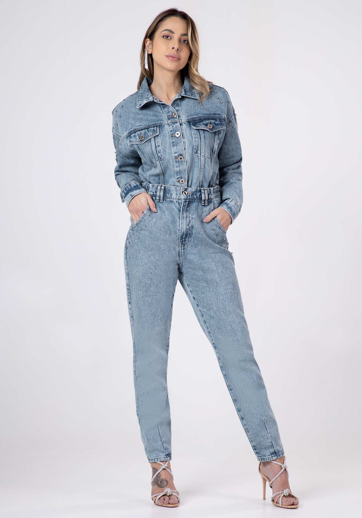 Calça jeans com brilho esta online na moda