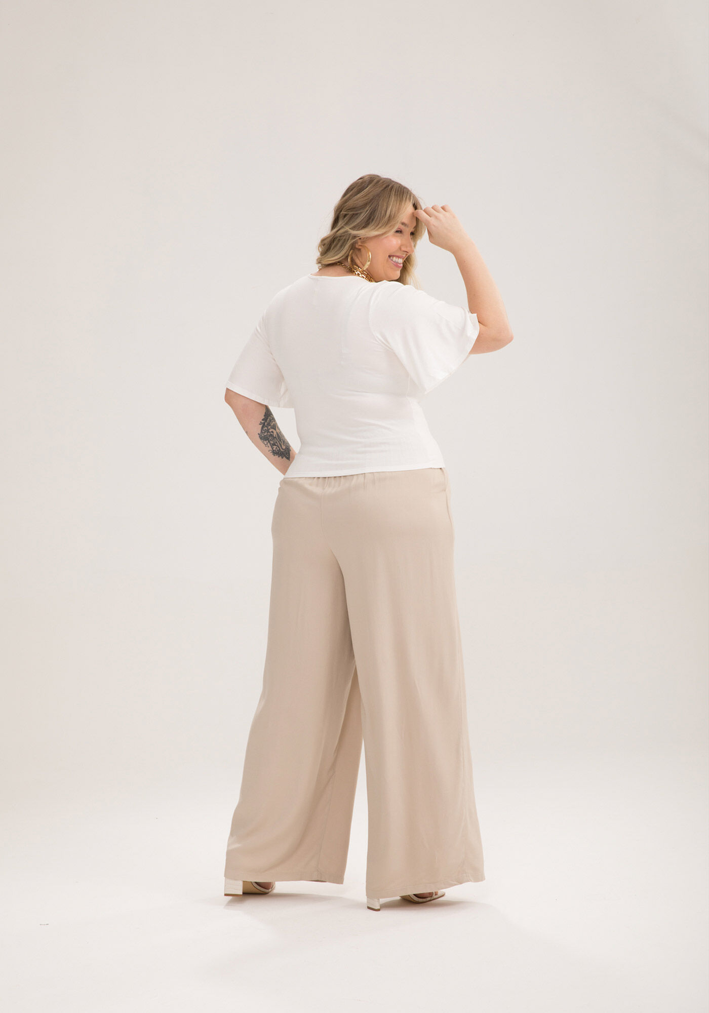 Blusa Plus Size em Malha com Decote Transpassado, , large.