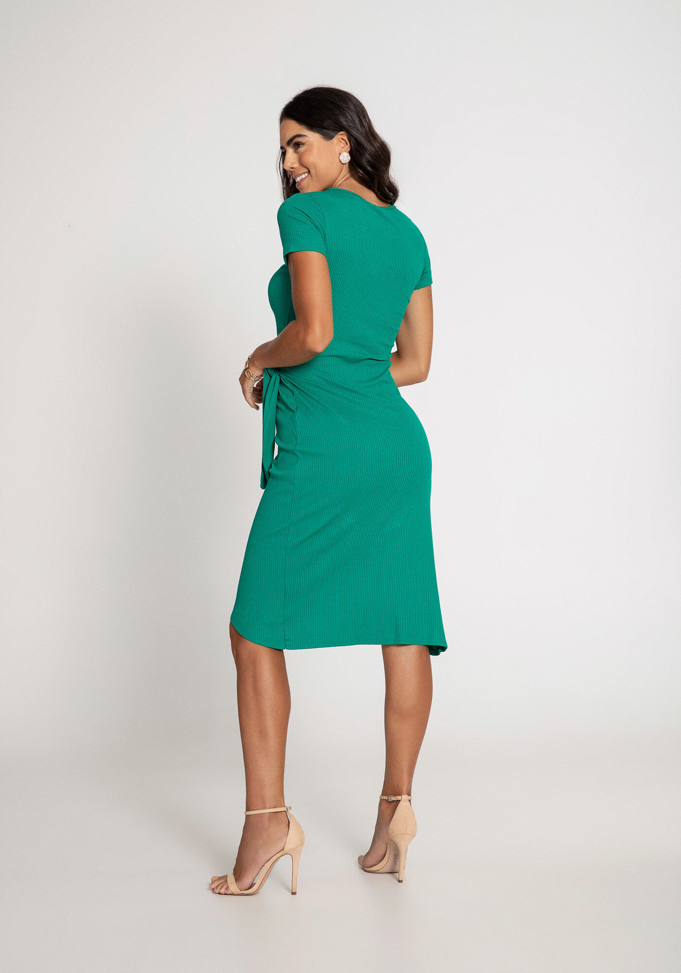 Vestido midi com outlet amarração na frente