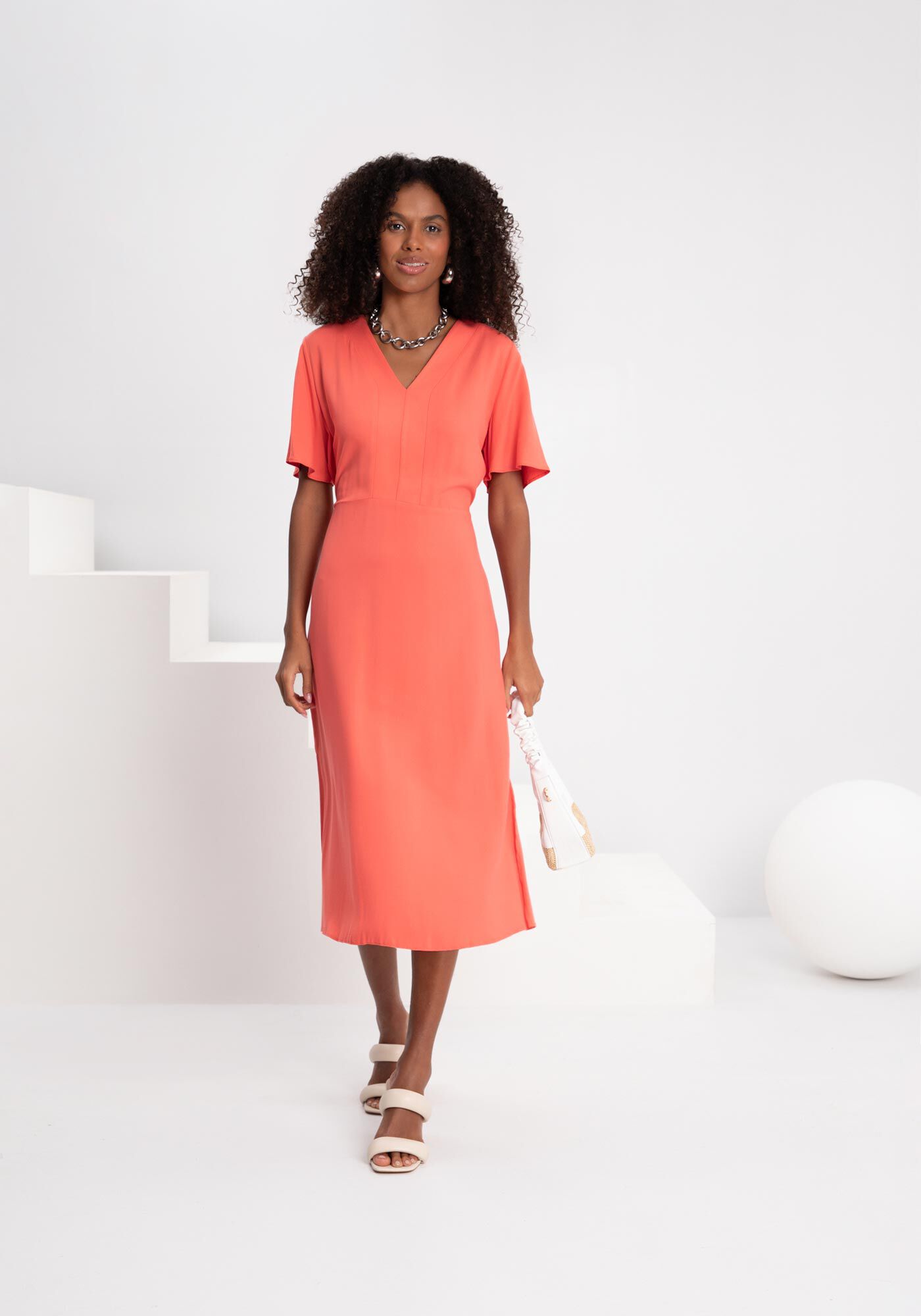 Vestido Midi Com Manga Fluida E Abertura Lateral Em Viscose, , large.