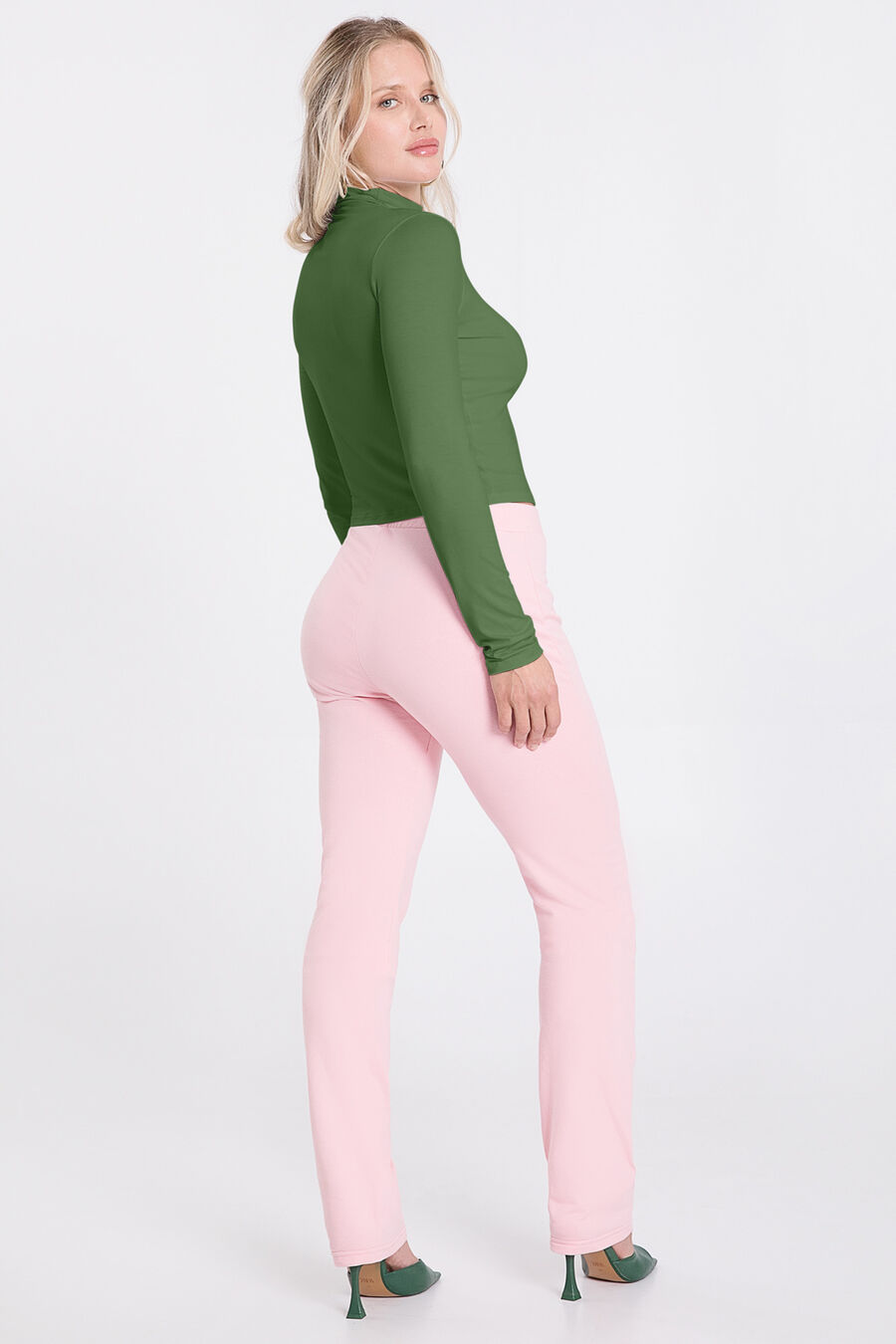 Blusa Básica Com Mangas Longas E Gola Alta Em Malha, . Blusa Básica Com Mangas Longas E Gola Alta Em Malha, , large.