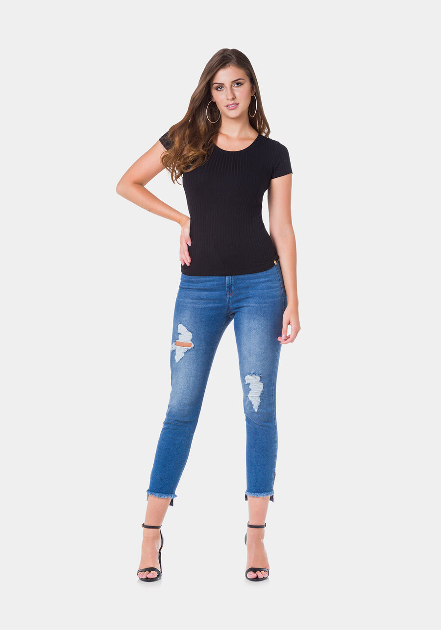 Blusa Em Malha Canelada Com Mangas Curtas E Decote Redondo, . Blusa Em Malha Canelada Com Mangas Curtas E Decote Redondo, , large.