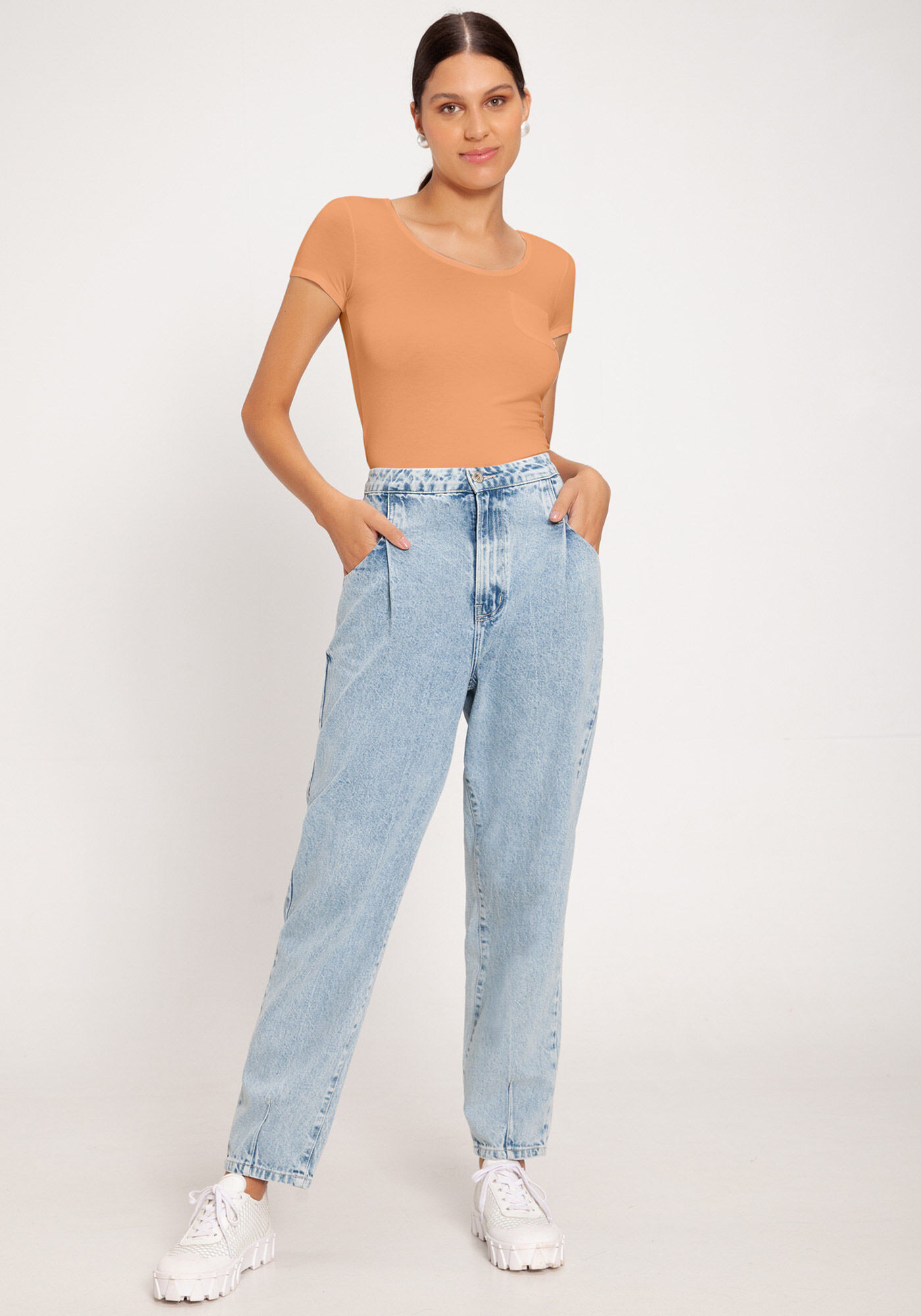 Blusa B&aacute;sica em Malha Viscose com Bolso, , large.