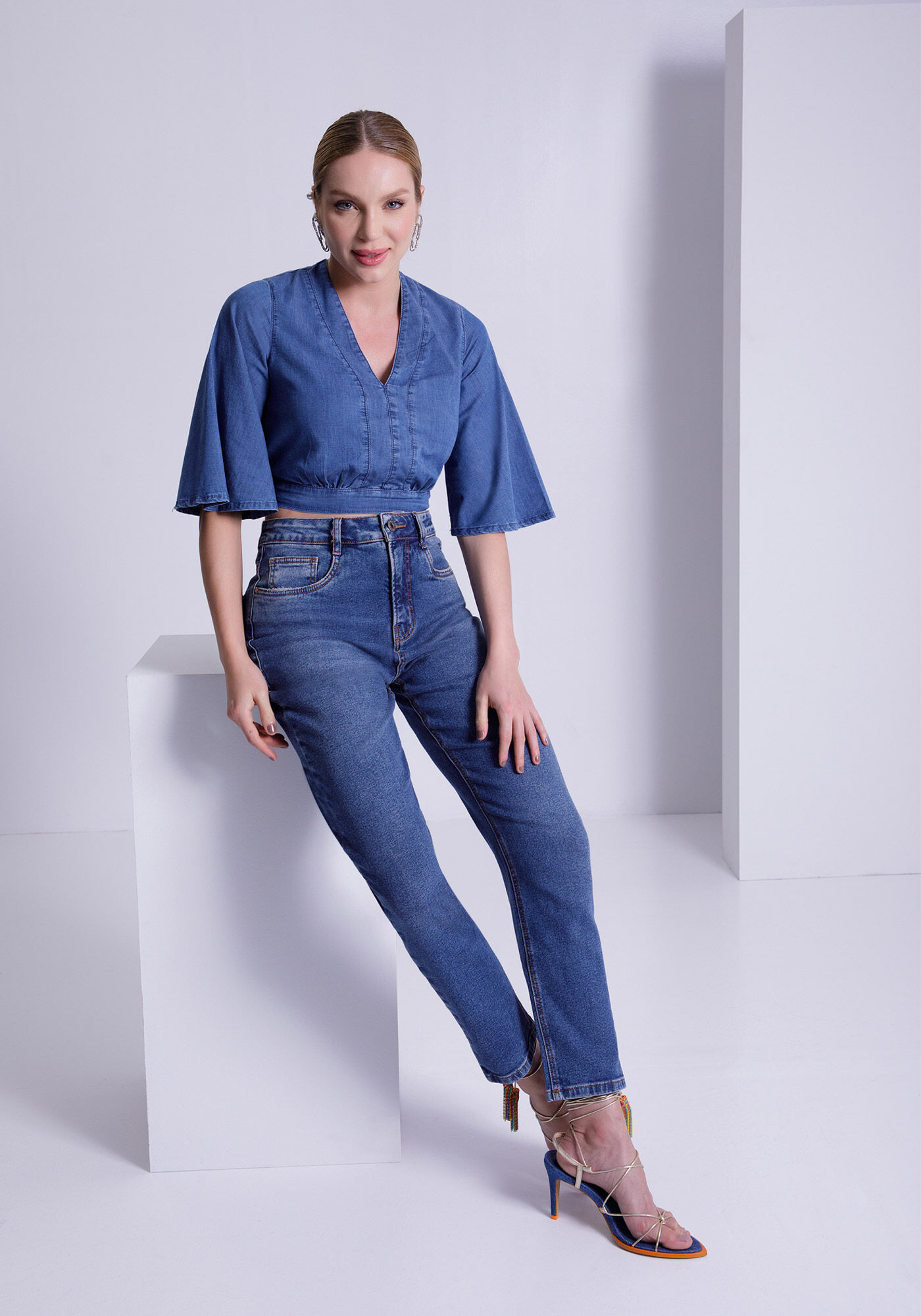 Cal&ccedil;a Jeans Mom Chapa Barriga com Elasticidade, , large.