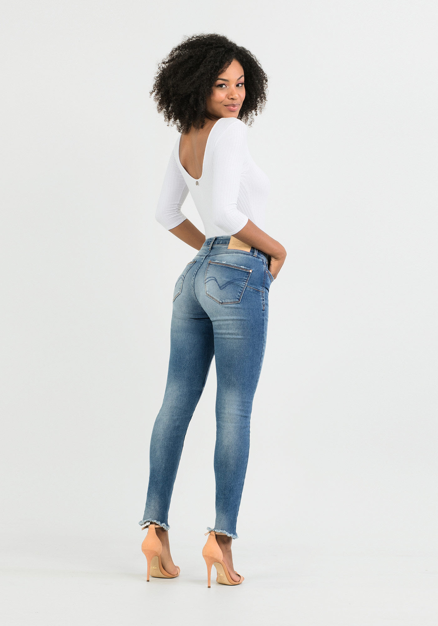 Cal&ccedil;a Skinny Cropped Levanta Bumbum, , large.