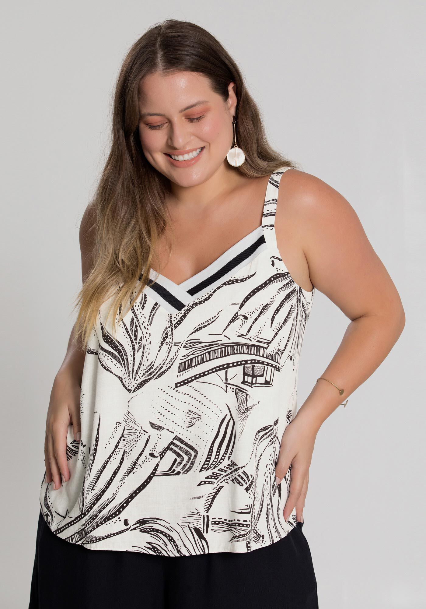 Modelo de blusa com alça 2025