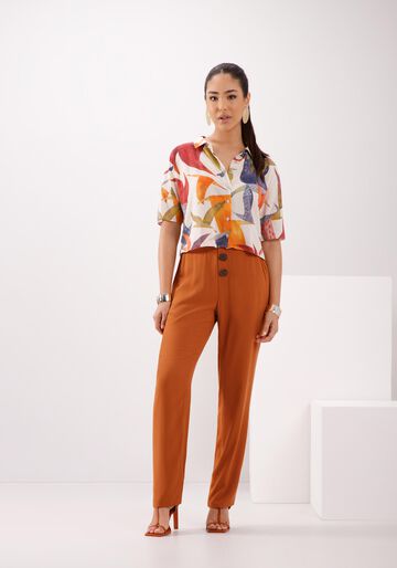 Camisa De Mangas Curtas Com Gola Clássica E Botões, SERRA BEGE. Camisa De Mangas Curtas Com Gola Clássica E Botões, SERRA BEGE, large.