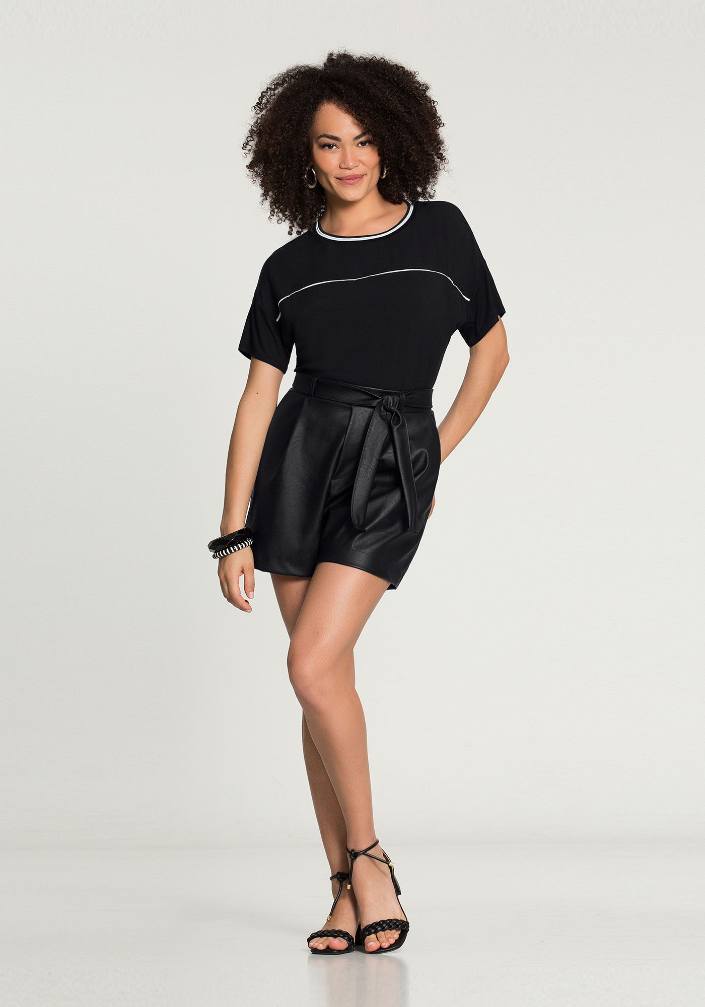 Blusa Detalhe Retil&iacute;nea Tecido Rayon e Malha Viscose, PRETO REATIVO, large.