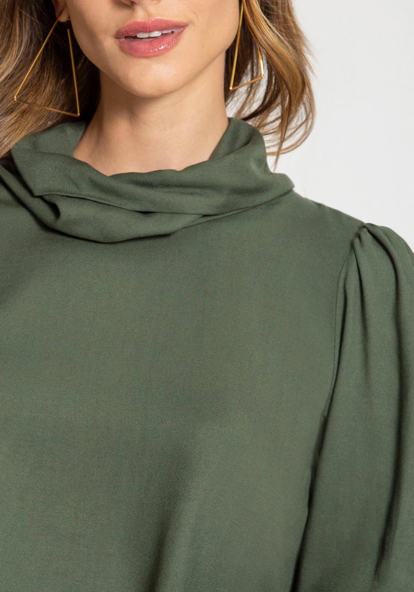 Blusa Ampla em Viscose Gola Alta, VERDE GOLF, large.