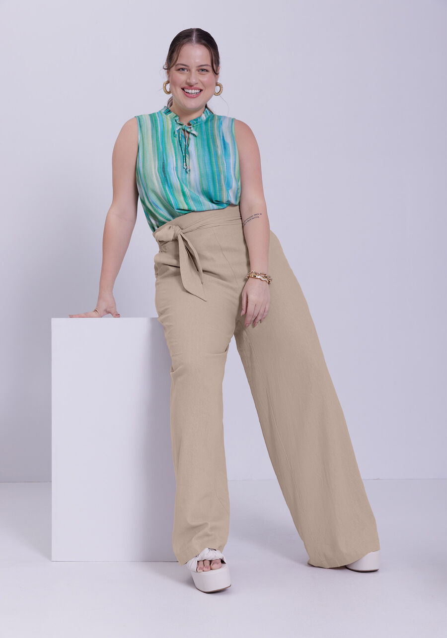 Regata Plus Size em Viscose com Franzido e Amarração Gola, GUARANA VERDE. Regata Plus Size em Viscose com Franzido e Amarração Gola, GUARANA VERDE, large.