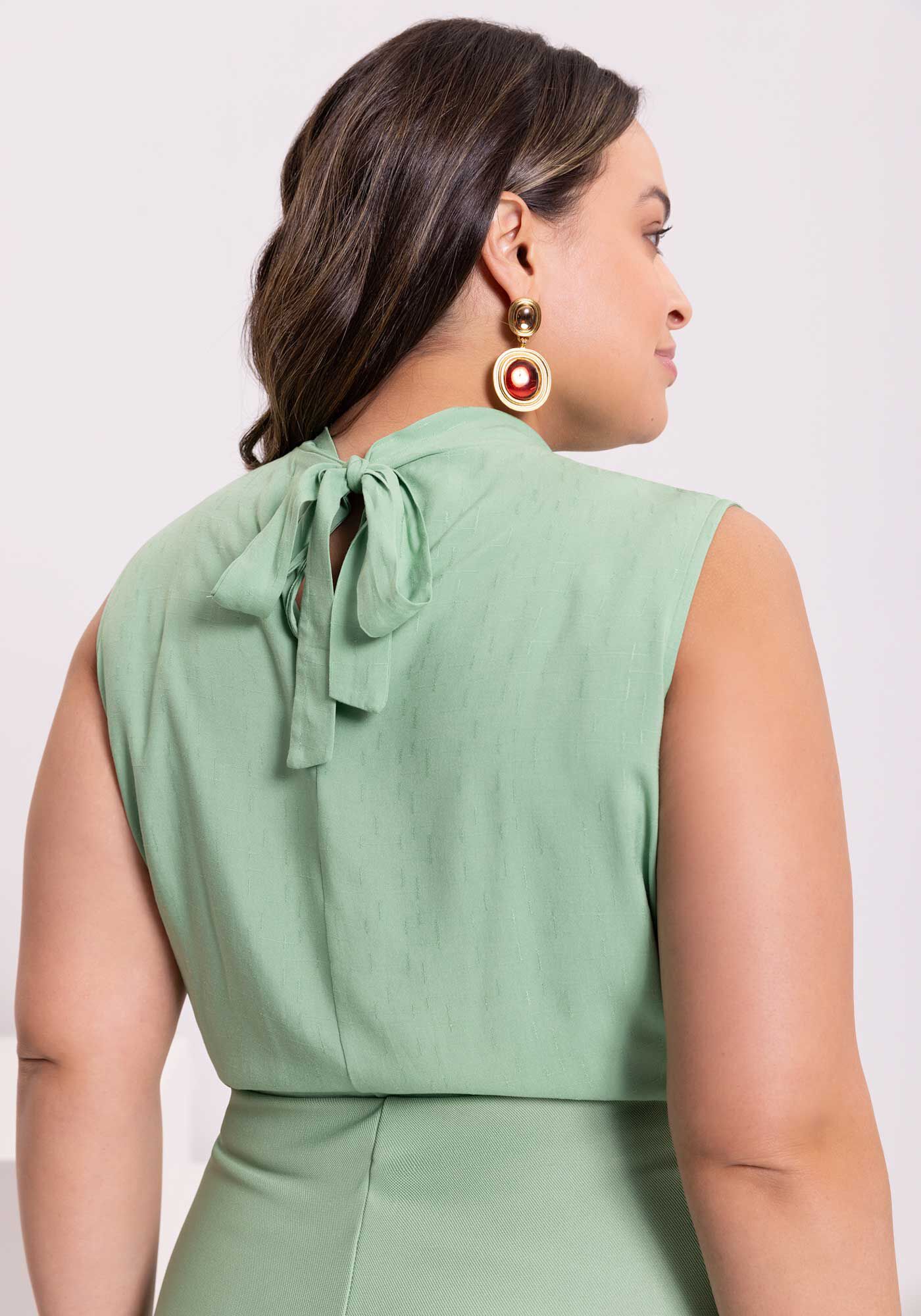 Blusa Com Recorte Frontal E Amarra&ccedil;&atilde;o Em Tecido Texturizado, VERDE SLAB, large.