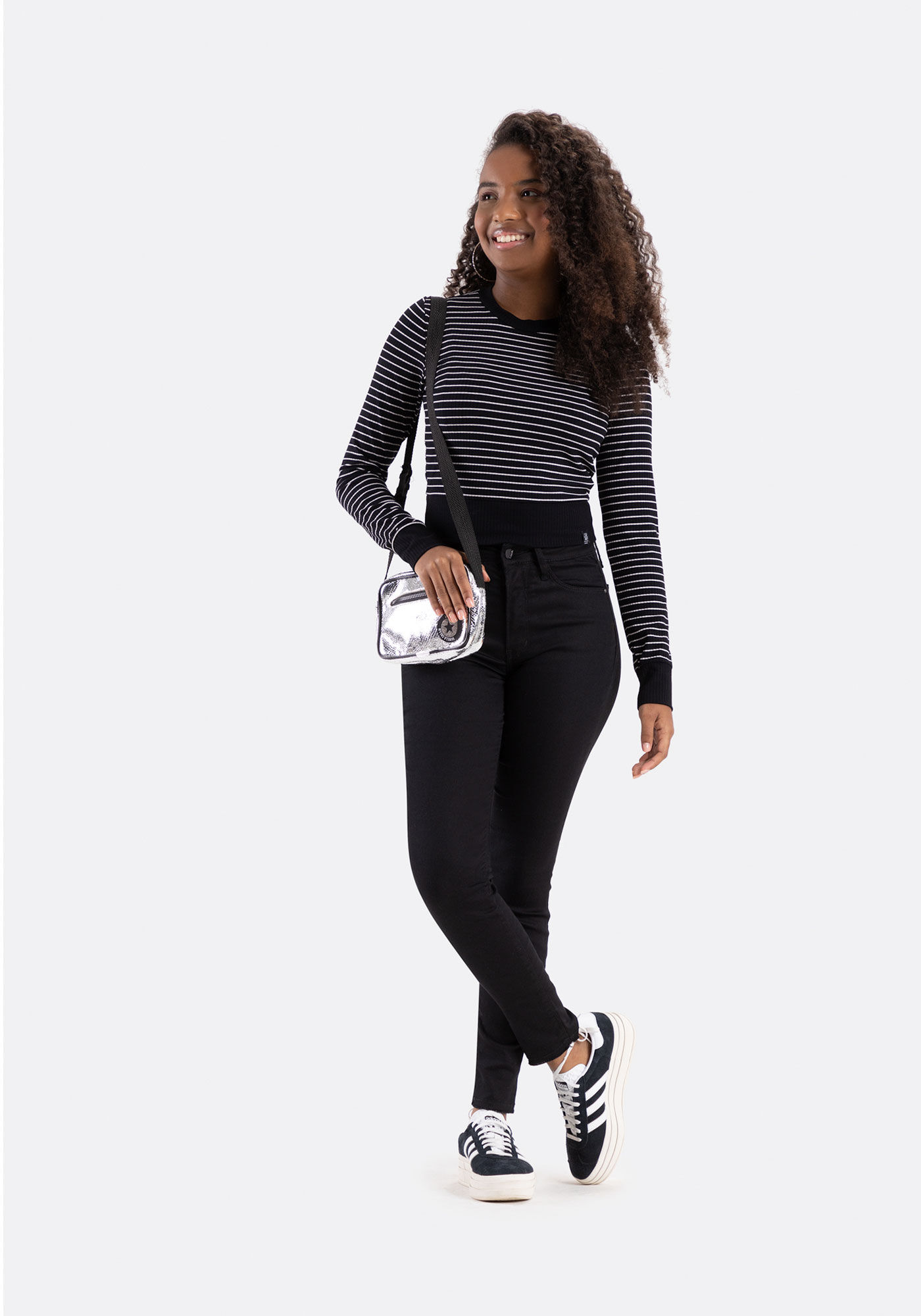 Blusa Listrada De Mangas Longas Juvenil Em Malha Canelada, PRETO, large.