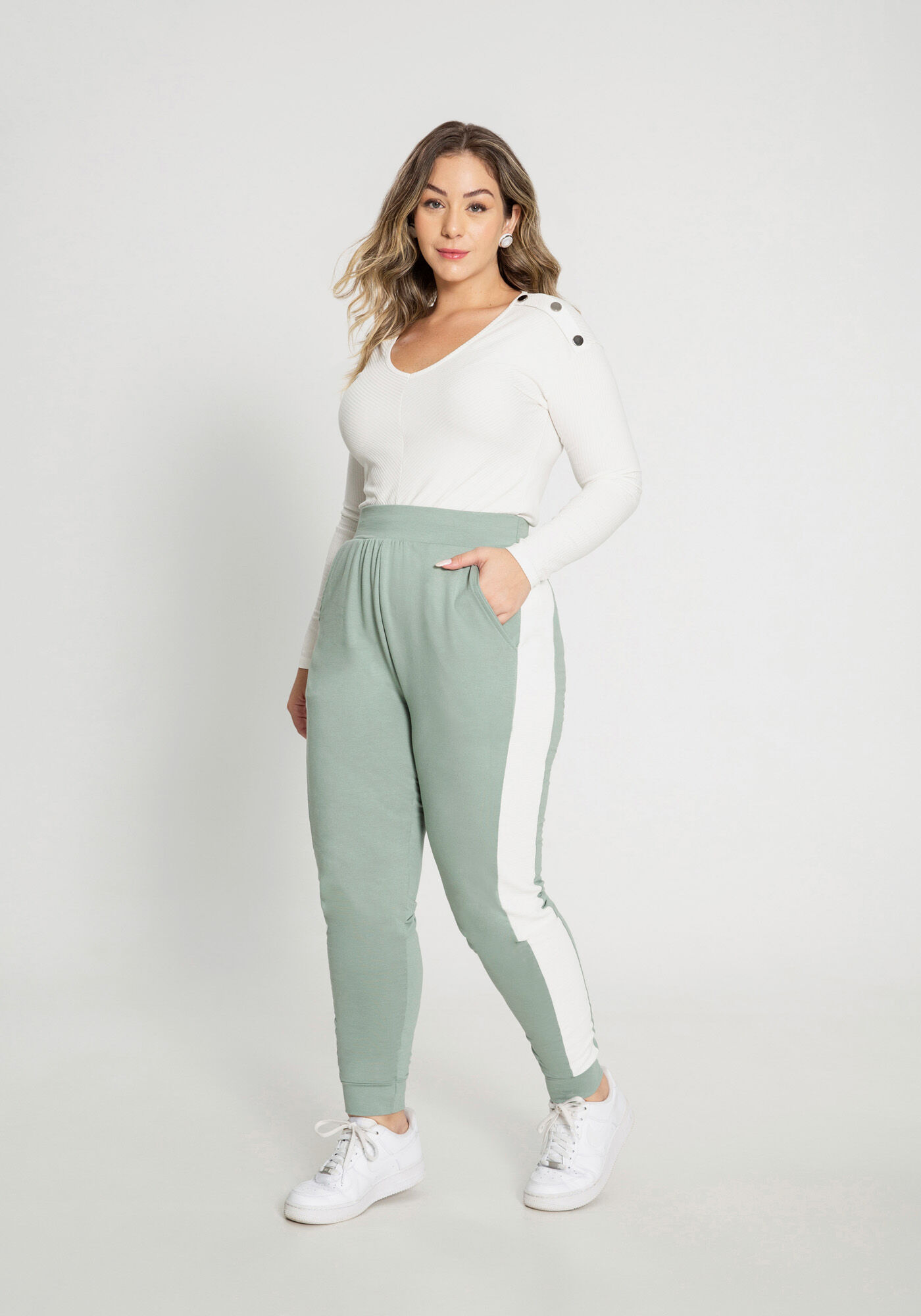 Cal a Jogging em Moletom com Recorte Plus Size Lunender