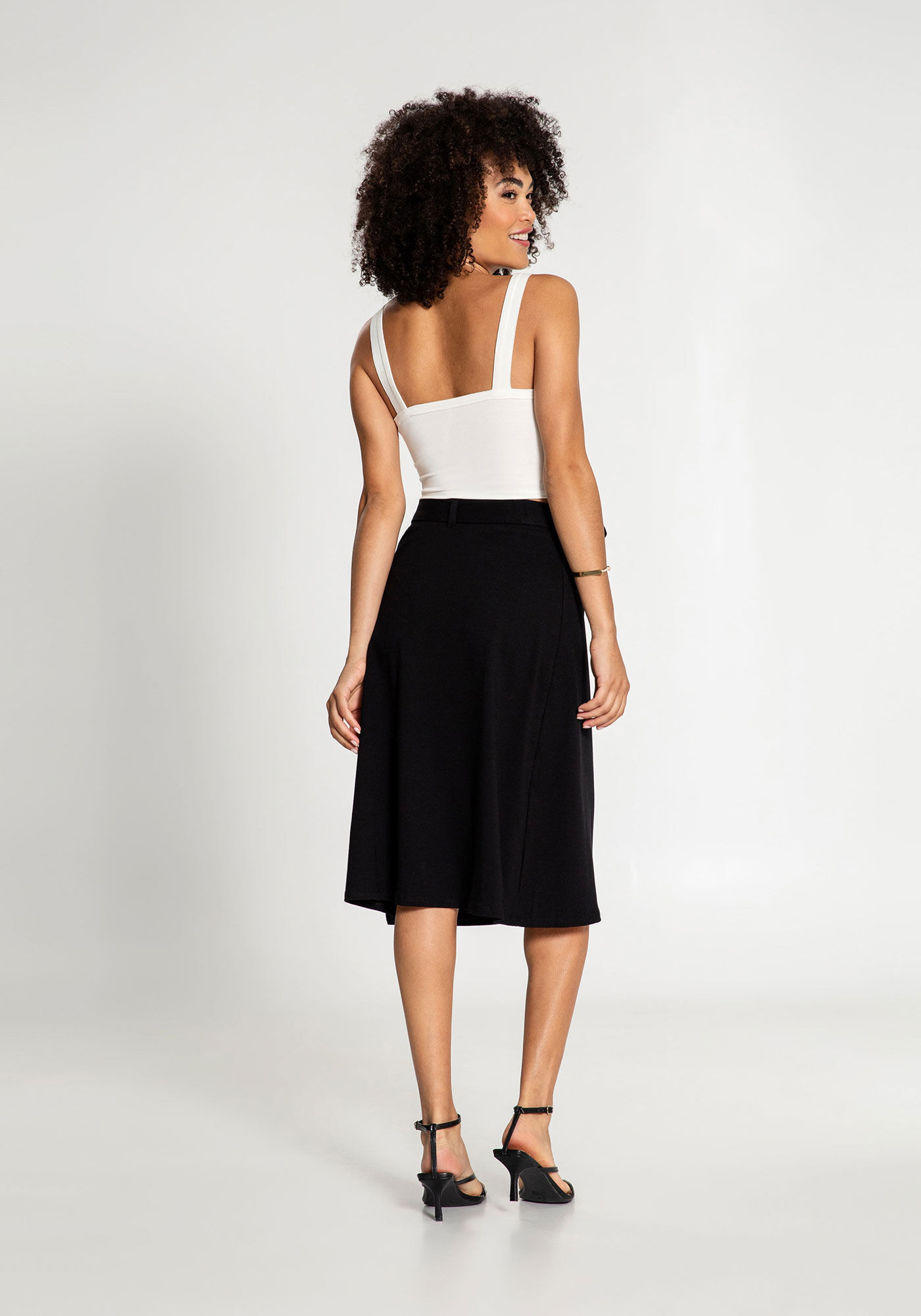Saia midi preta malha on sale