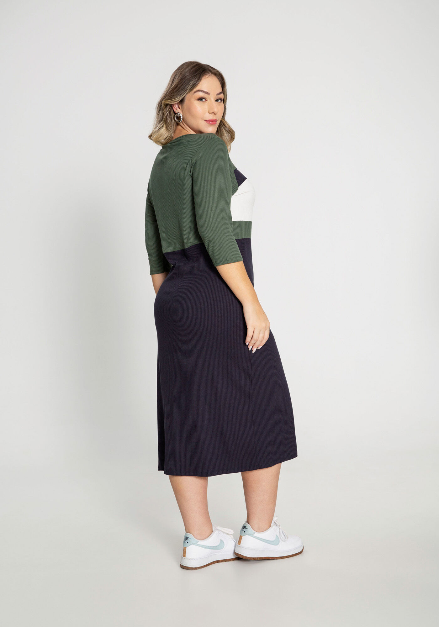 Vestido Midi Canelado com Manga 3/4 Plus Size, MARINHO IMPERIO, large.